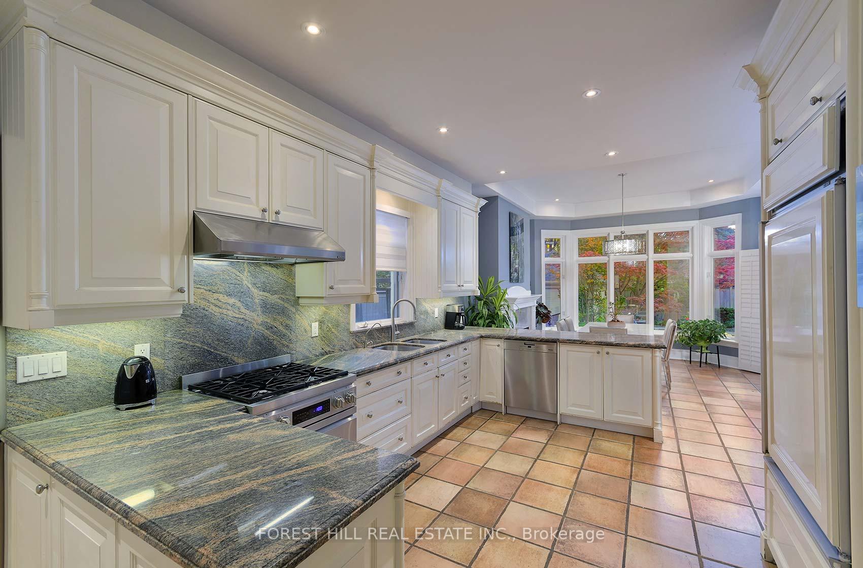 Photo 7 of 181 Hillhurst Boulevard, Toronto, Bedford Park-Nortown — HOMEH