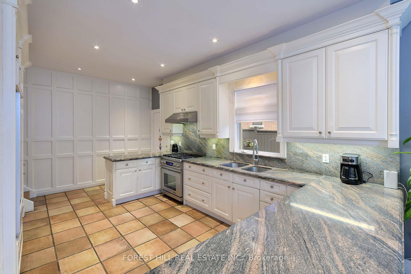 Photo 8 of 181 Hillhurst Boulevard, Toronto, Bedford Park-Nortown — HOMEH