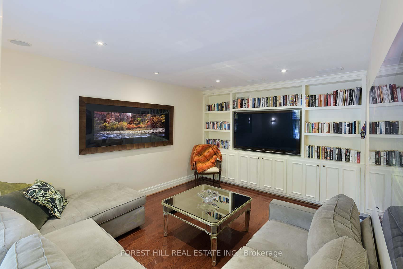 Photo 13 of 181 Hillhurst Boulevard, Toronto, Bedford Park-Nortown — HOMEH