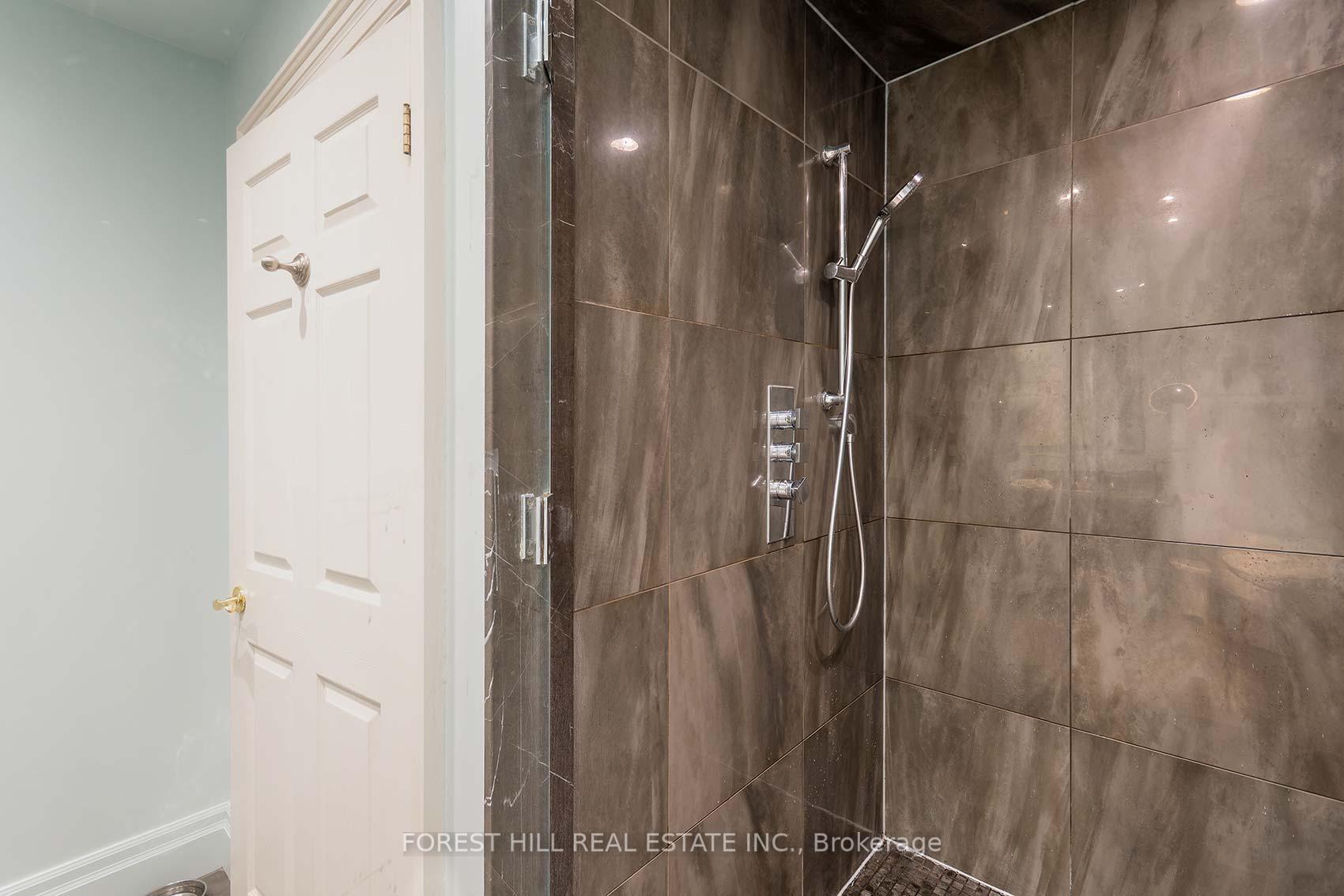 Photo 19 of 181 Hillhurst Boulevard, Toronto, Bedford Park-Nortown — HOMEH