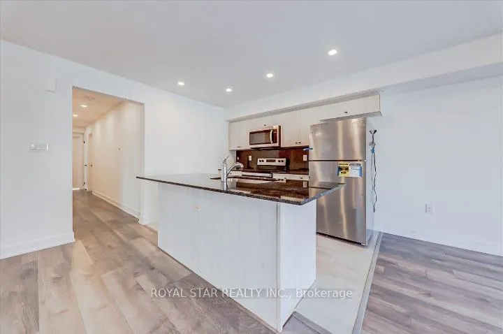 Photo 14 of Unit 2, 14 Pumpkin Cor Crescent, Barrie, Innis-Shore — HOMEH