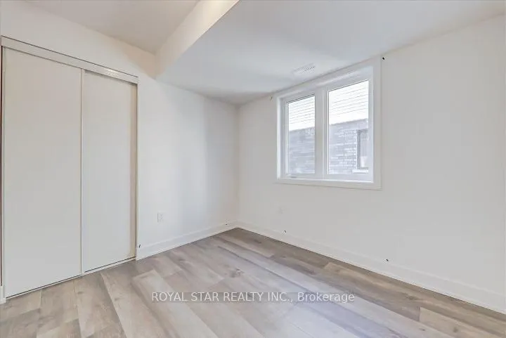Photo 19 of Unit 2, 14 Pumpkin Cor Crescent, Barrie, Innis-Shore — HOMEH