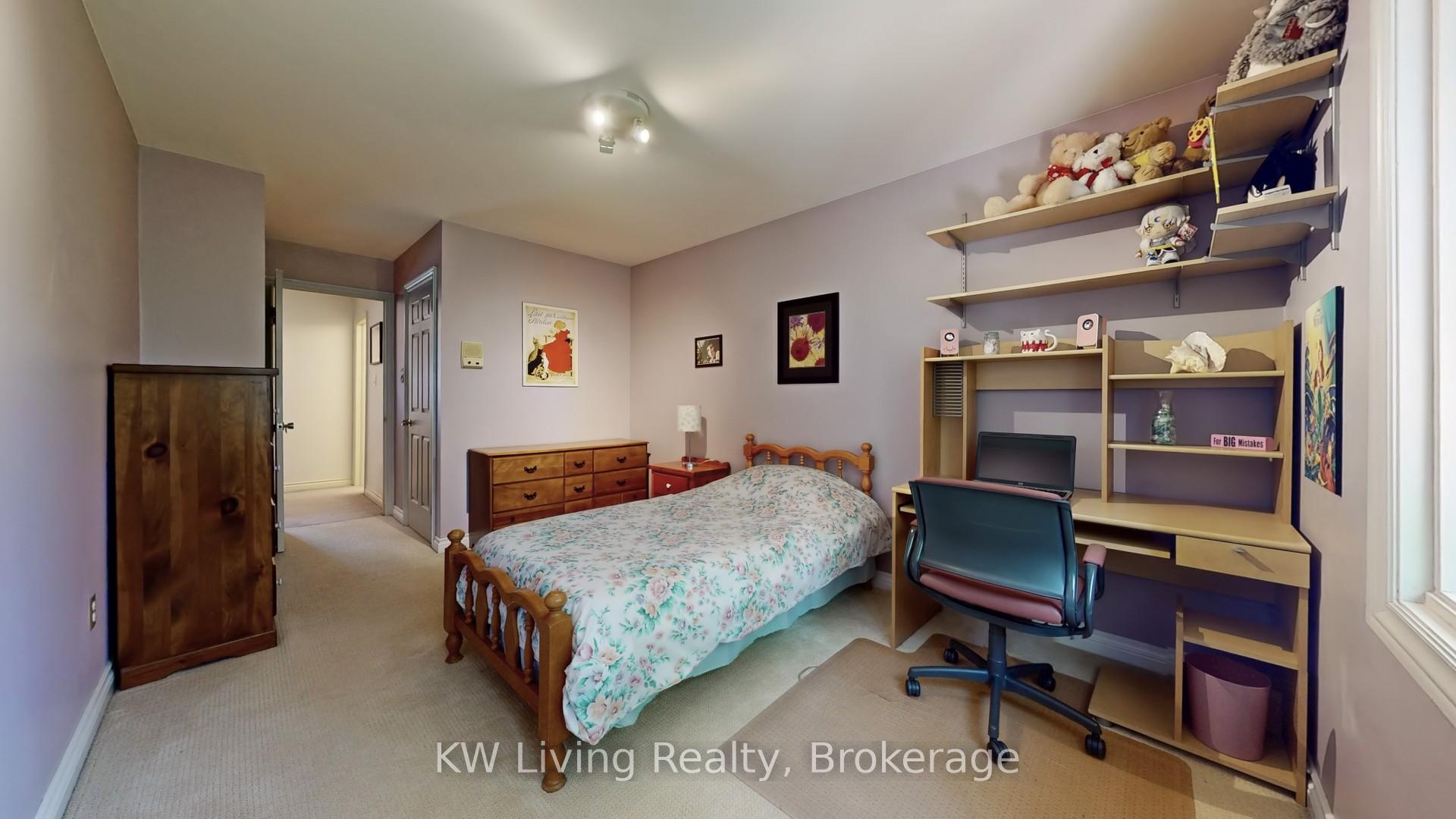 Photo 19 of 17 Woodvale Crescent, Toronto, East York — HOMEH
