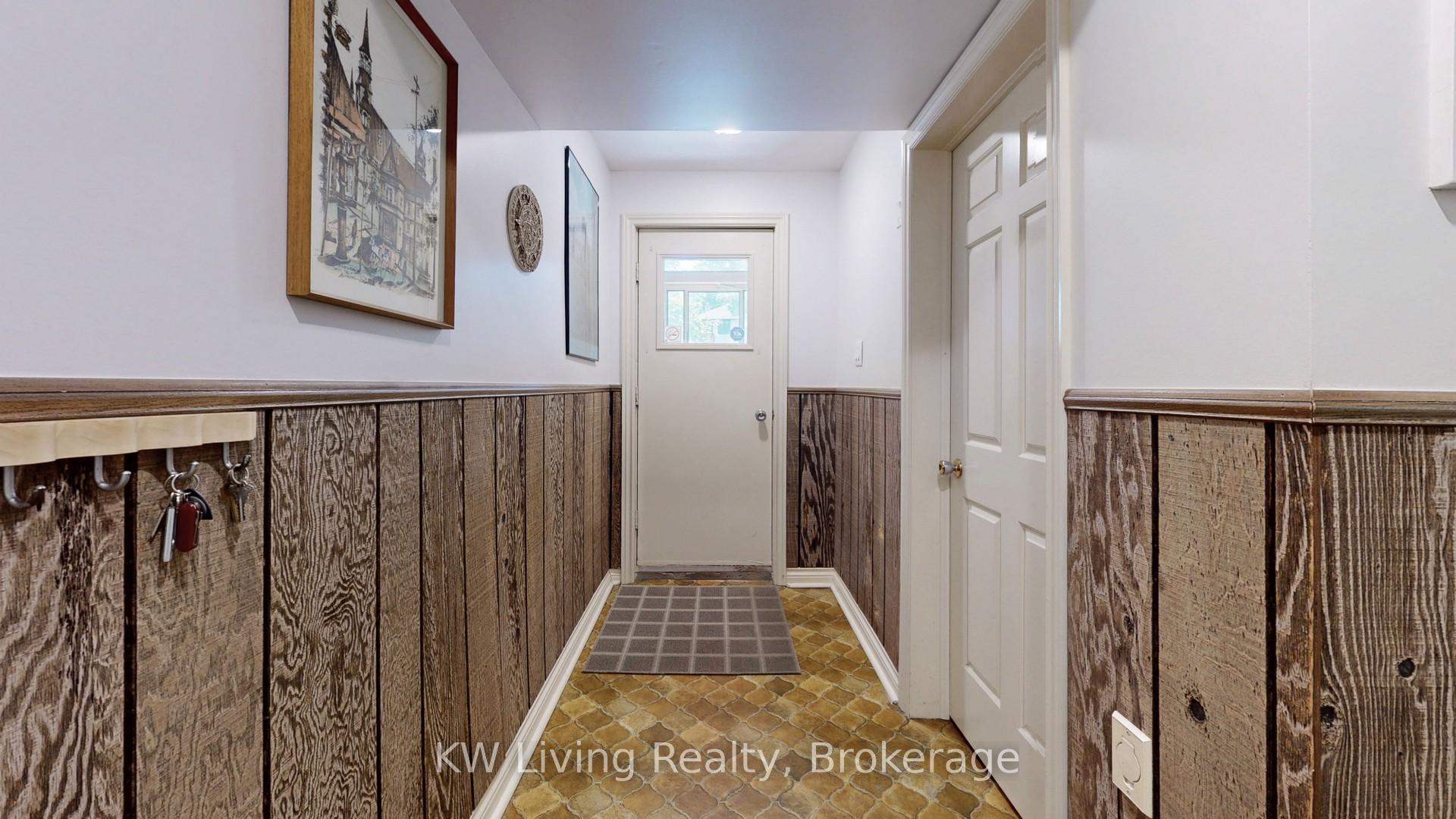 Photo 26 of 17 Woodvale Crescent, Toronto, East York — HOMEH