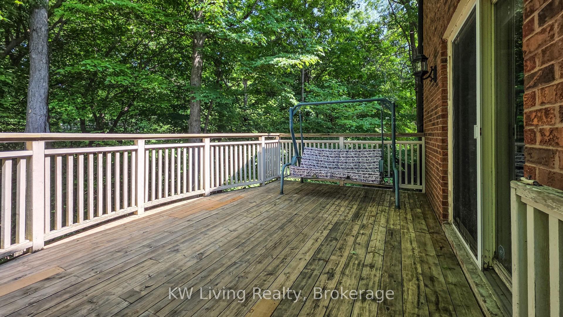 Photo 31 of 17 Woodvale Crescent, Toronto, East York — HOMEH