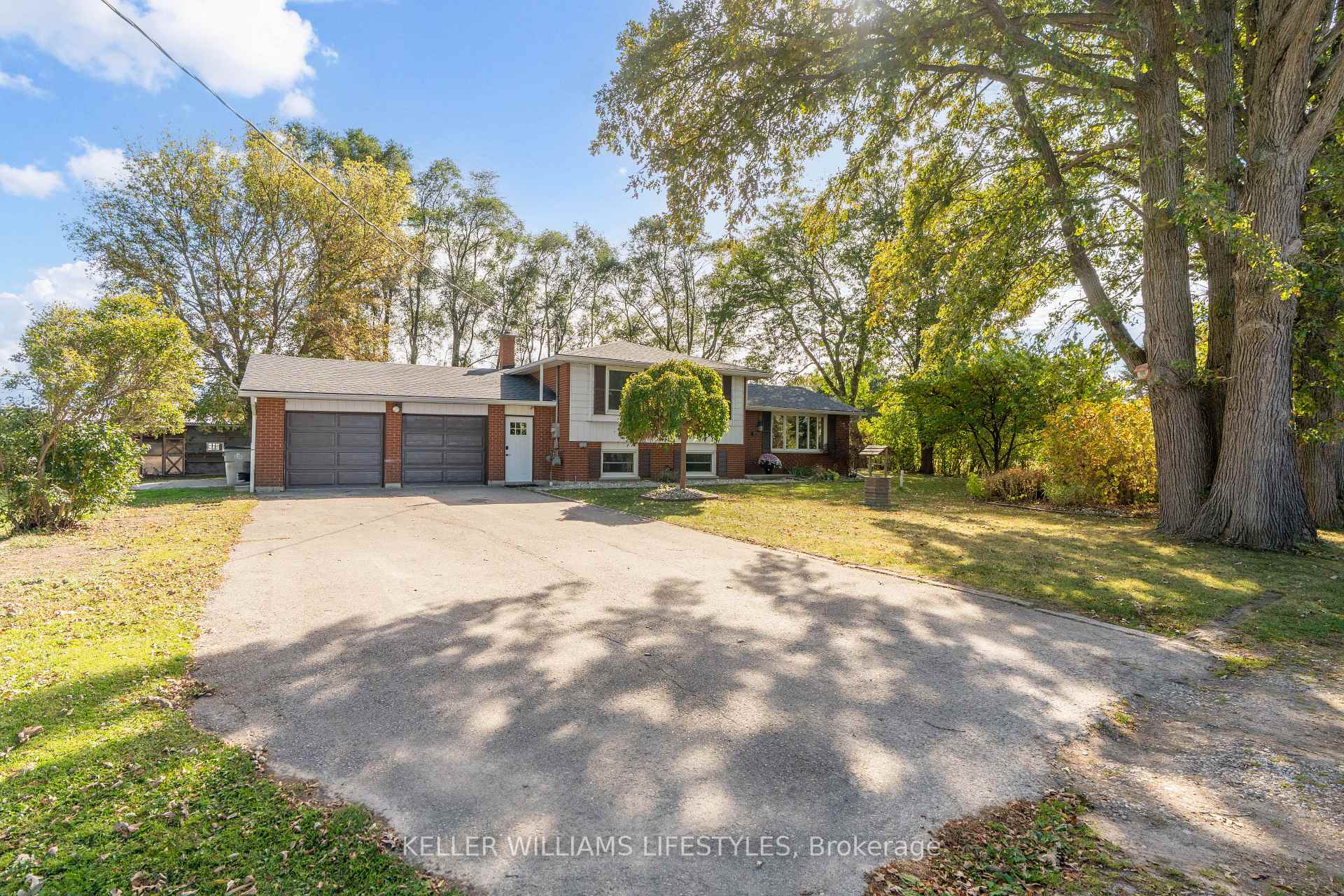 Photo 3 of 8749 Longwoods Road, Strathroy-Caradoc, Rural Strathroy-Caradoc — HOMEH