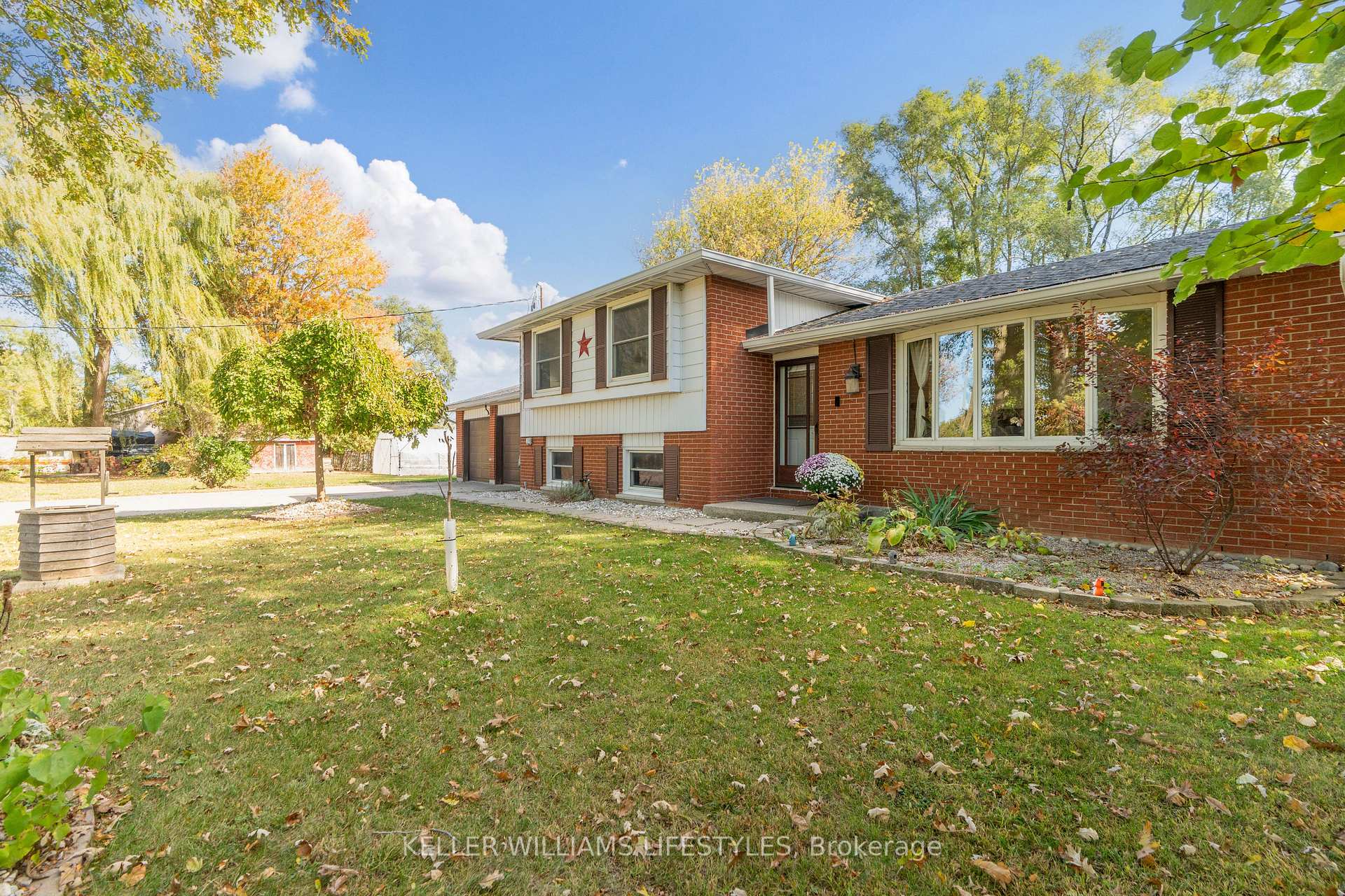 Photo 4 of 8749 Longwoods Road, Strathroy-Caradoc, Rural Strathroy-Caradoc — HOMEH