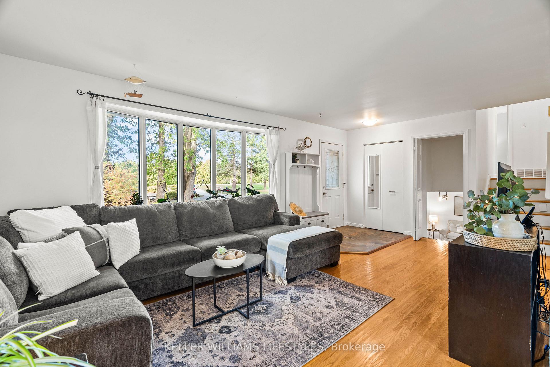 Photo 5 of 8749 Longwoods Road, Strathroy-Caradoc, Rural Strathroy-Caradoc — HOMEH