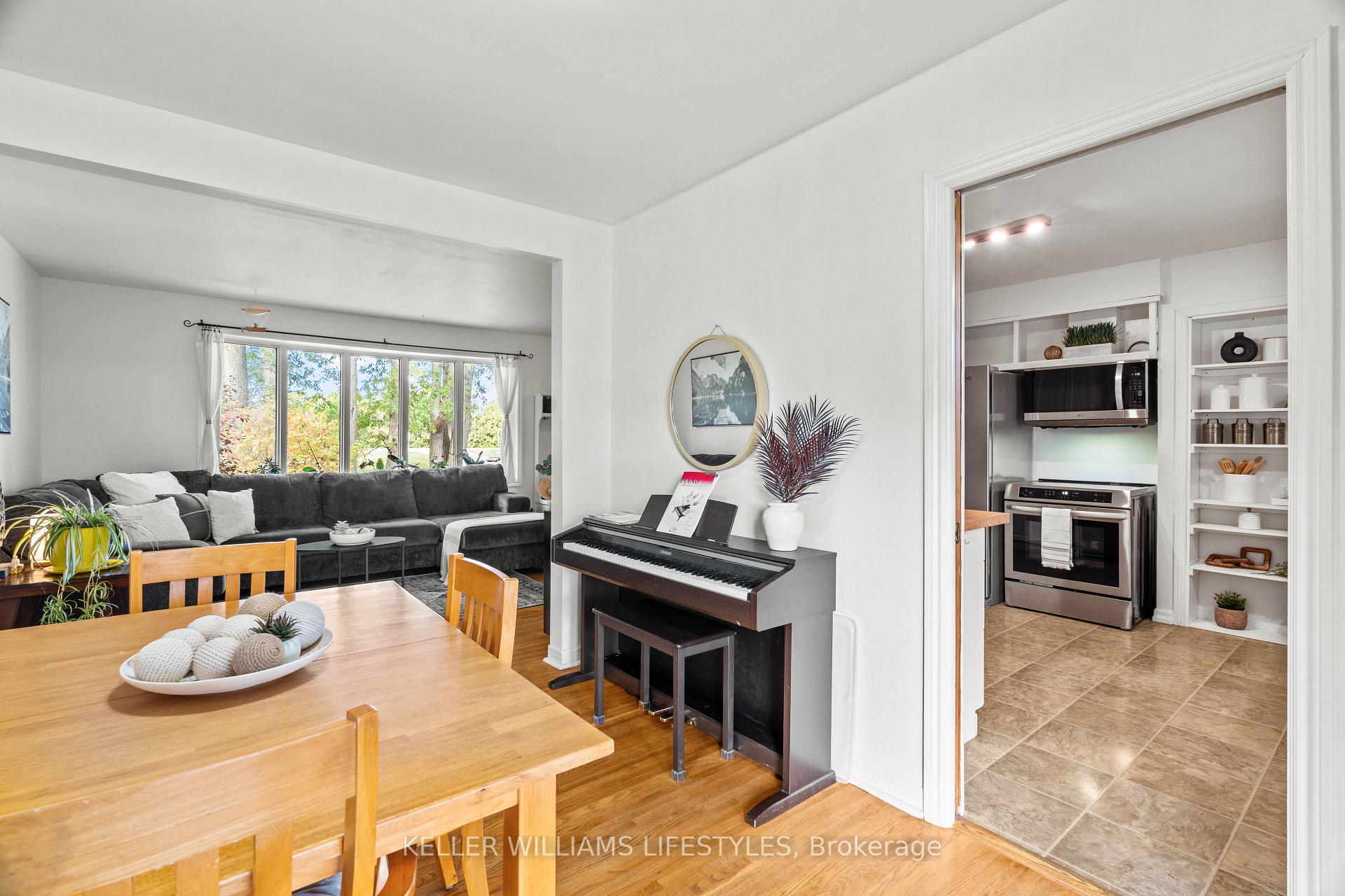 Photo 8 of 8749 Longwoods Road, Strathroy-Caradoc, Rural Strathroy-Caradoc — HOMEH
