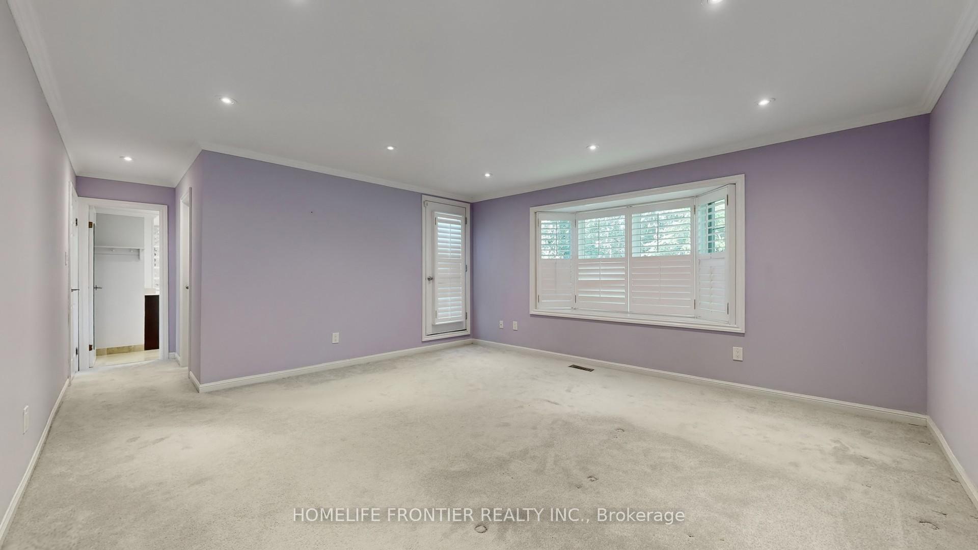 Photo 16 of 23 Nesbitt Drive, Toronto, Leaside — HOMEH