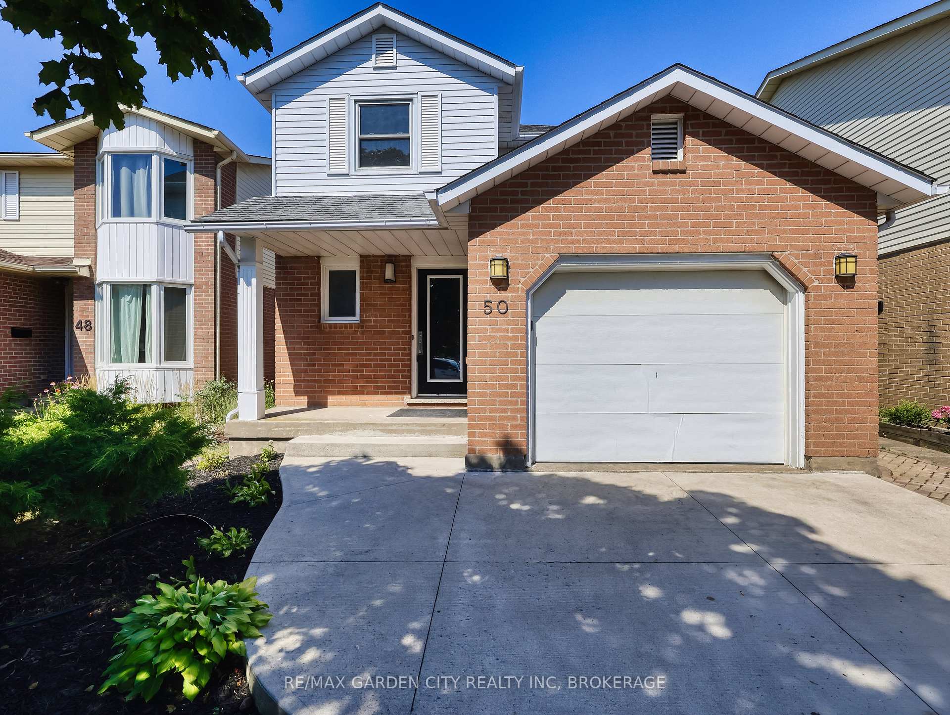 Photo 2 of 50 Culligan Crescent, Thorold, Confederation Heights — HOMEH