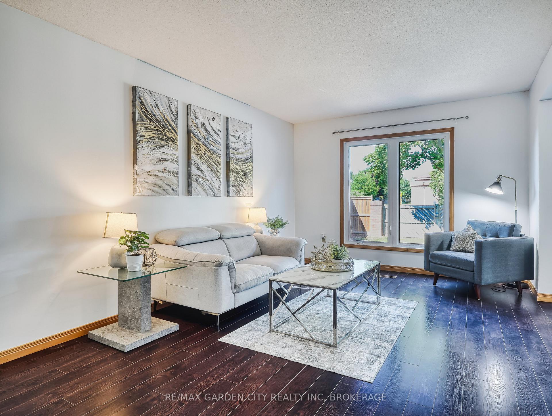 Photo 6 of 50 Culligan Crescent, Thorold, Confederation Heights — HOMEH