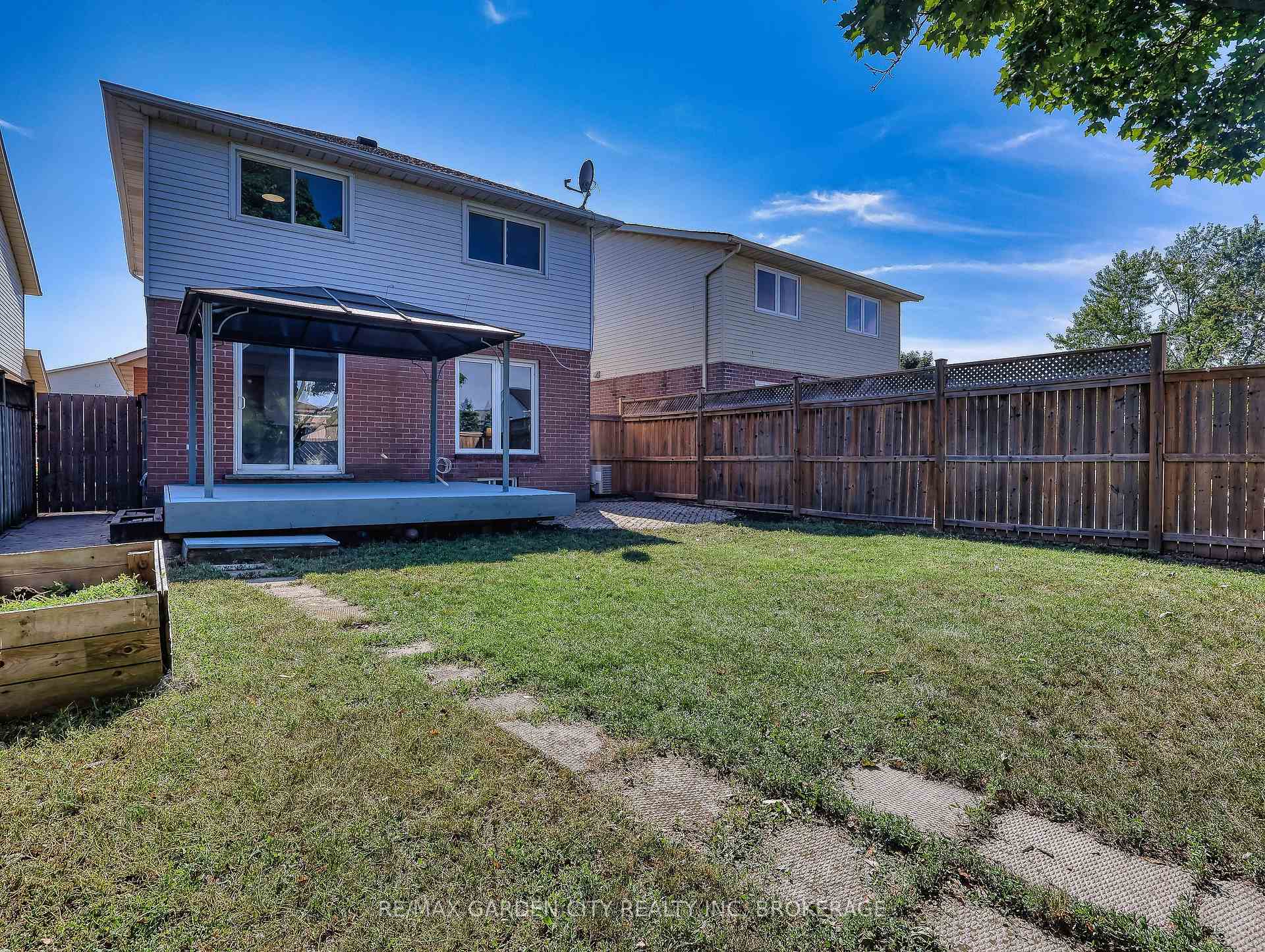 Photo 18 of 50 Culligan Crescent, Thorold, Confederation Heights — HOMEH