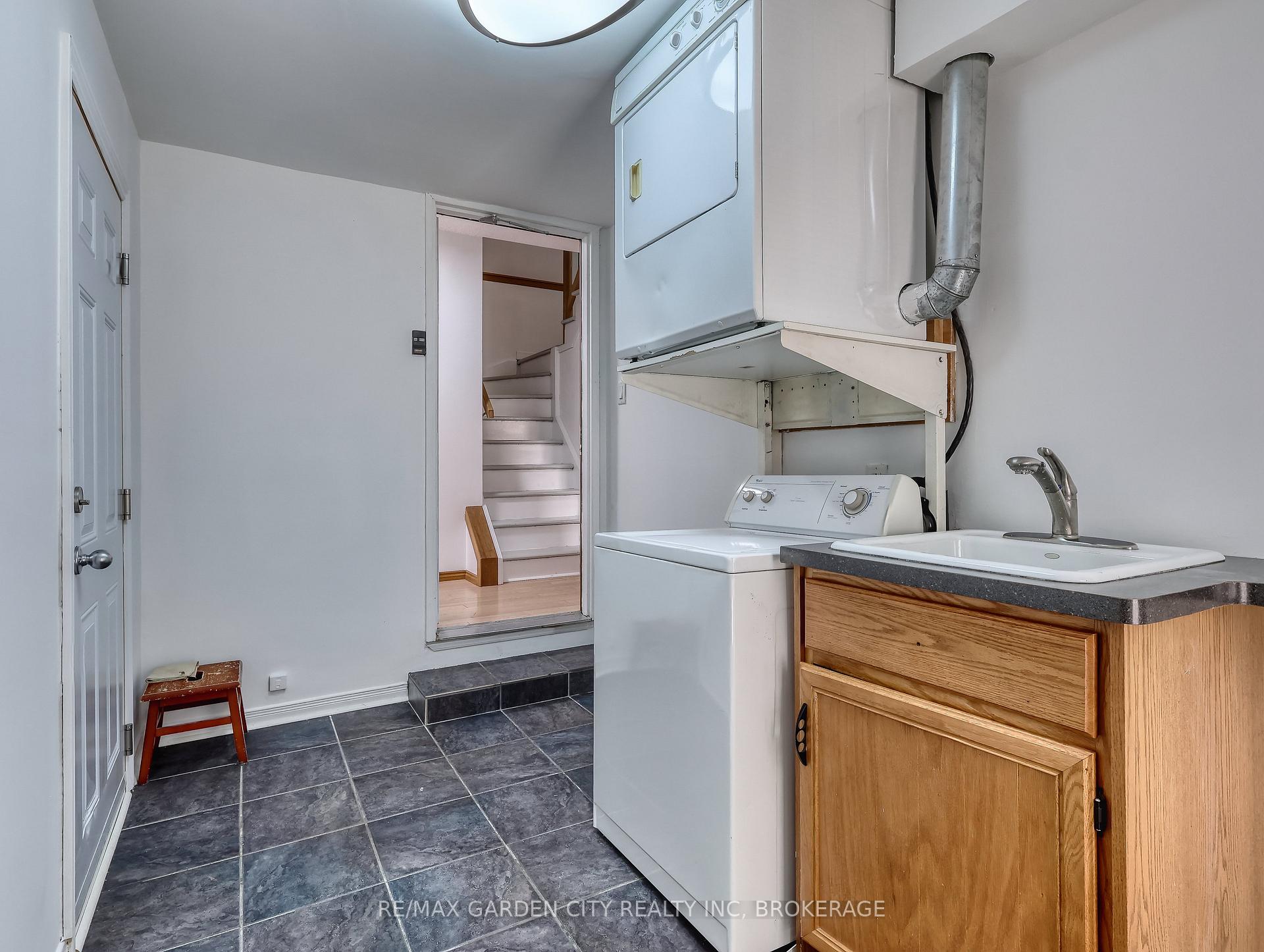 Photo 21 of 50 Culligan Crescent, Thorold, Confederation Heights — HOMEH