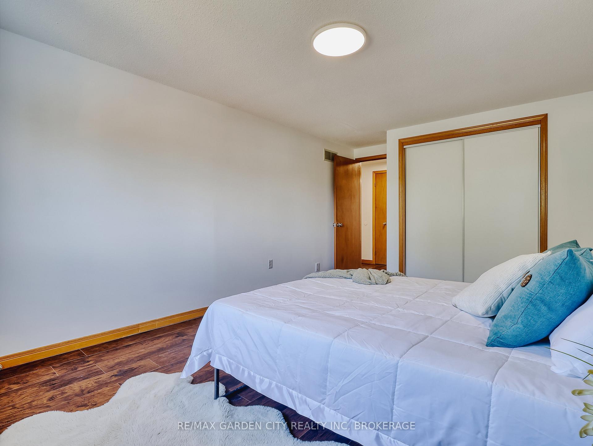Photo 25 of 50 Culligan Crescent, Thorold, Confederation Heights — HOMEH