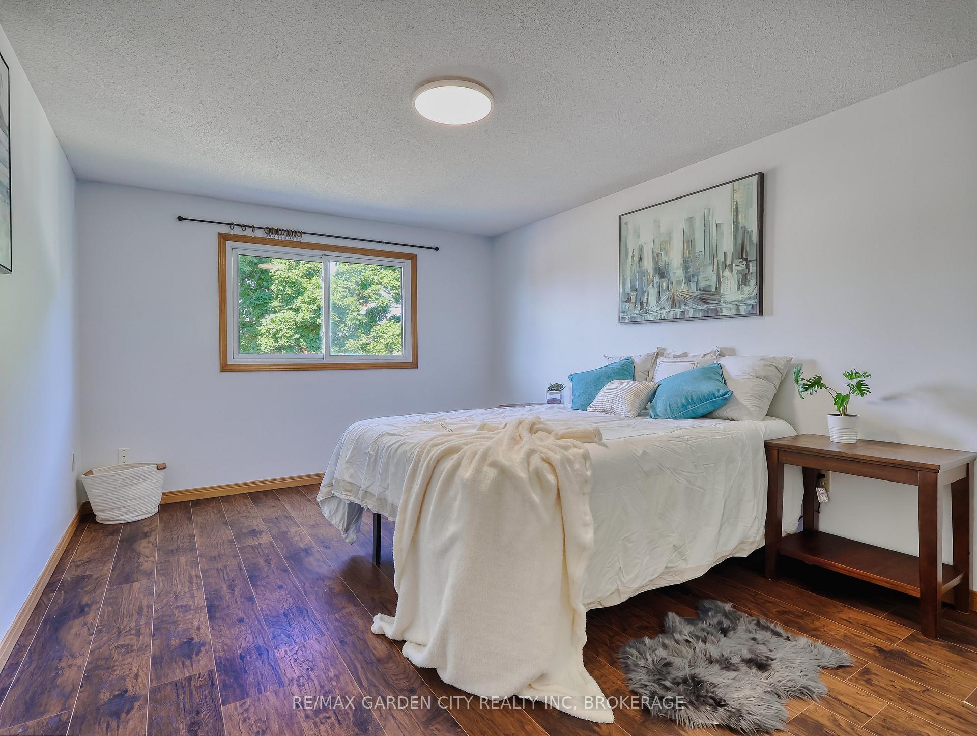 Photo 29 of 50 Culligan Crescent, Thorold, Confederation Heights — HOMEH