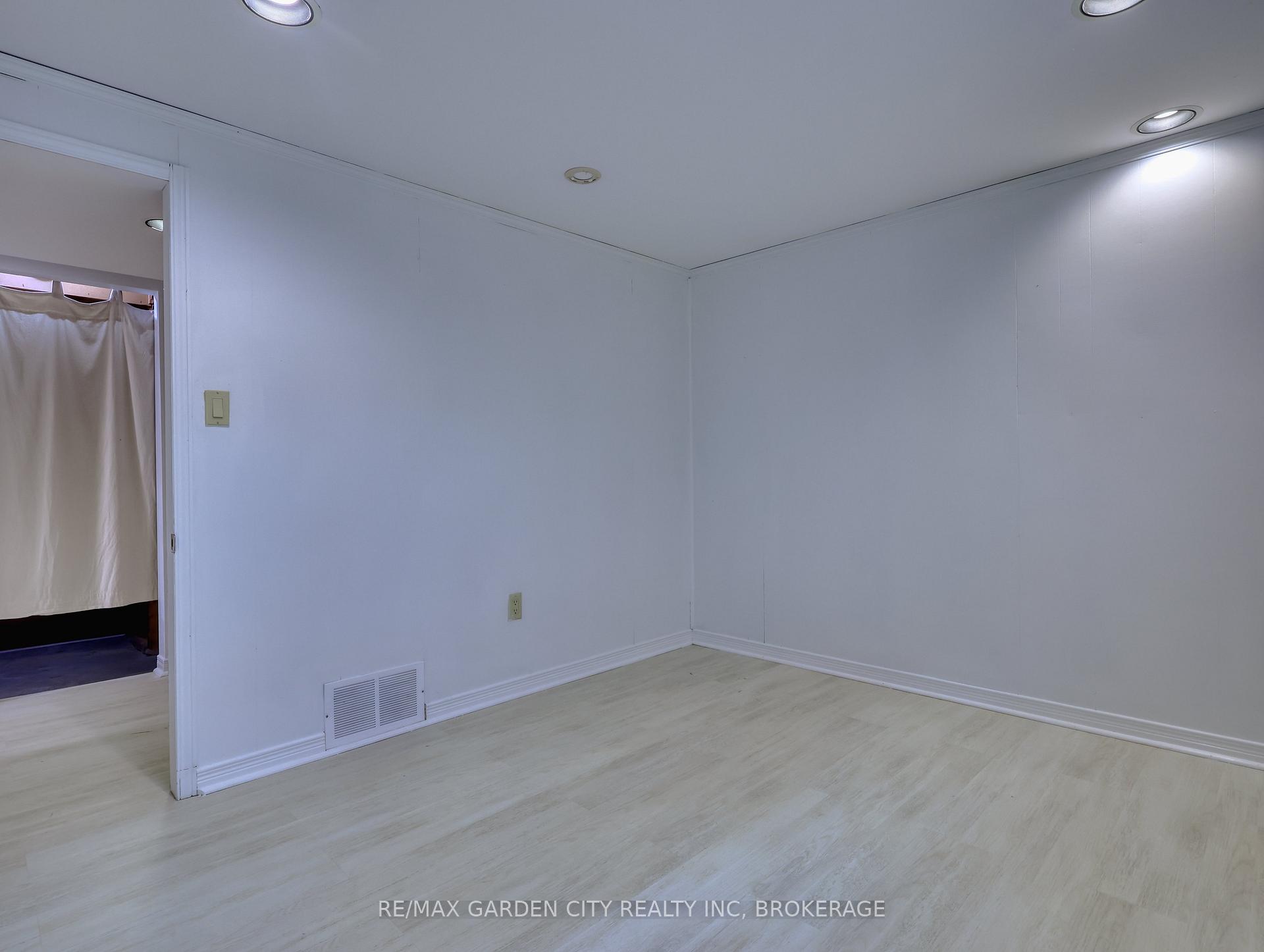 Photo 37 of 50 Culligan Crescent, Thorold, Confederation Heights — HOMEH