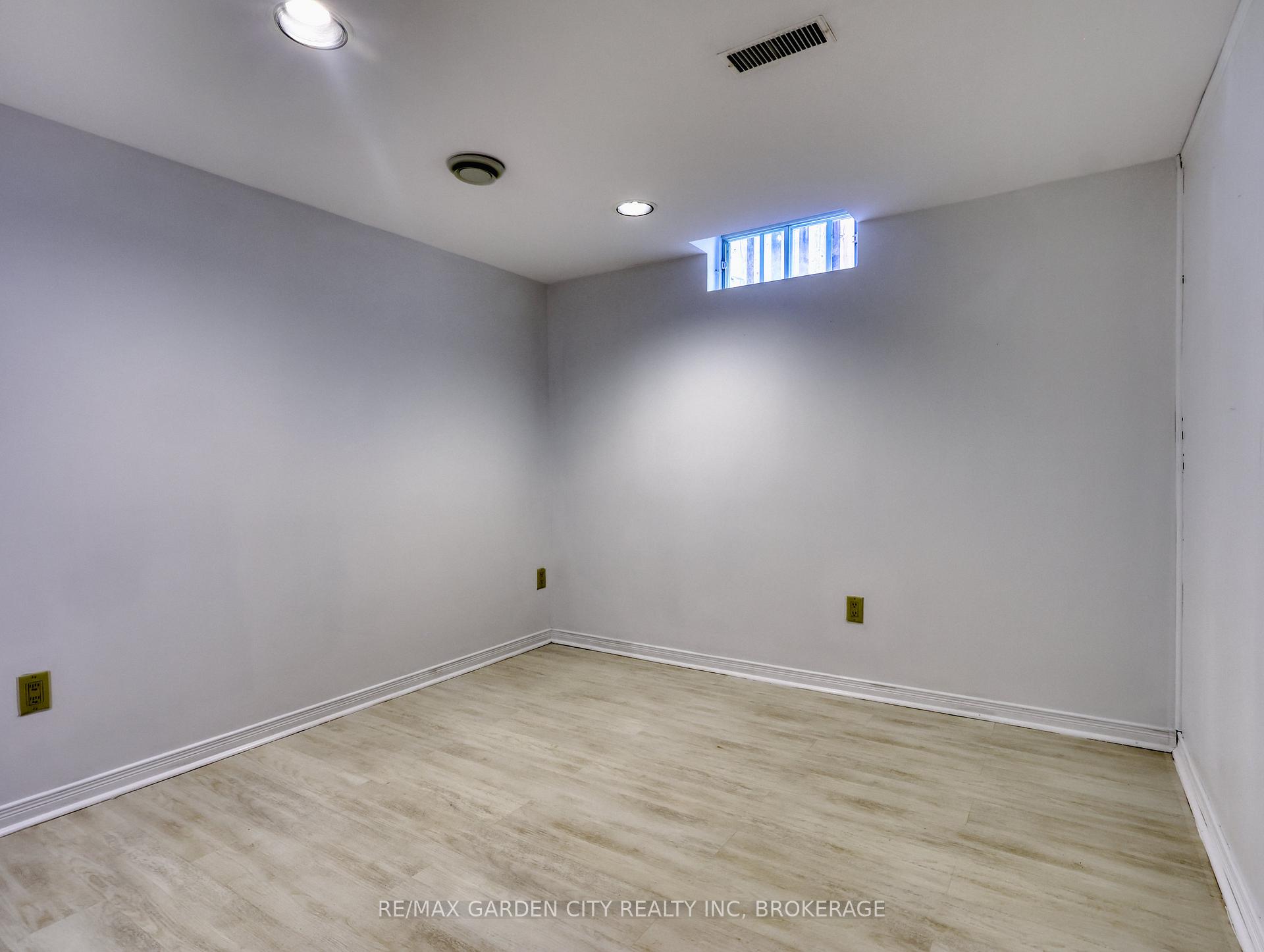 Photo 42 of 50 Culligan Crescent, Thorold, Confederation Heights — HOMEH