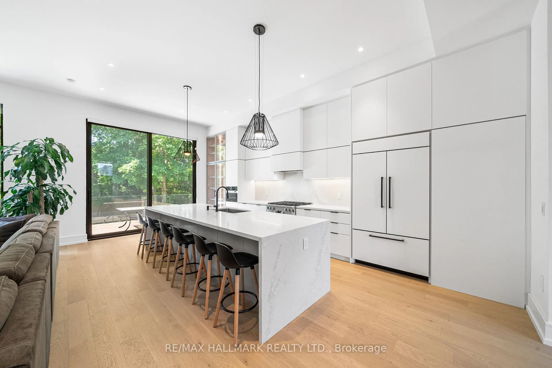 Photo 17 of 22 Divadale Drive, Toronto, Leaside — HOMEH