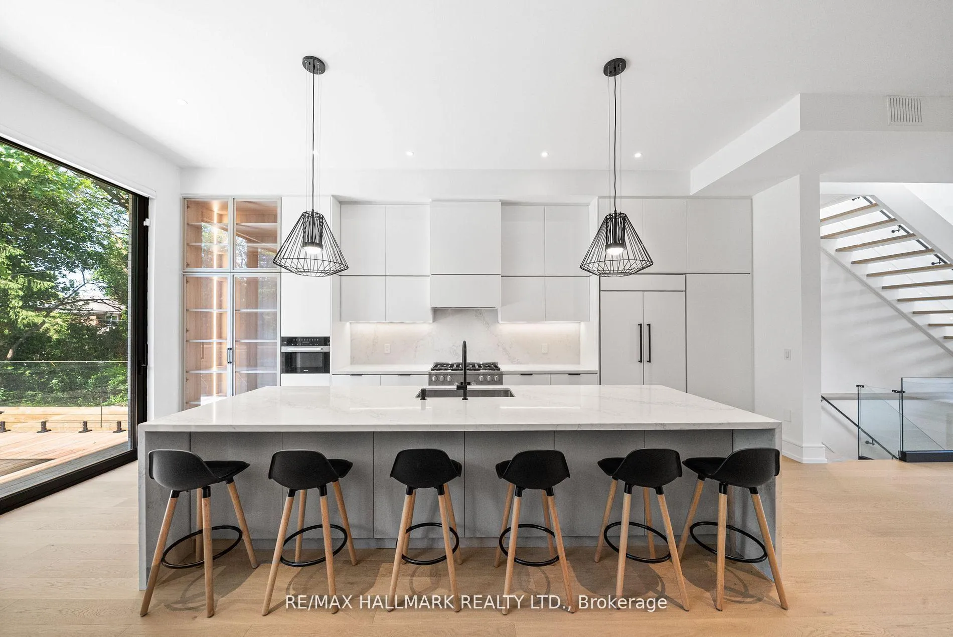 Photo 18 of 22 Divadale Drive, Toronto, Leaside — HOMEH