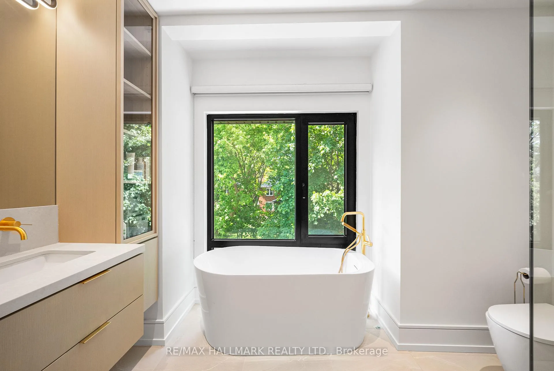 Photo 26 of 22 Divadale Drive, Toronto, Leaside — HOMEH