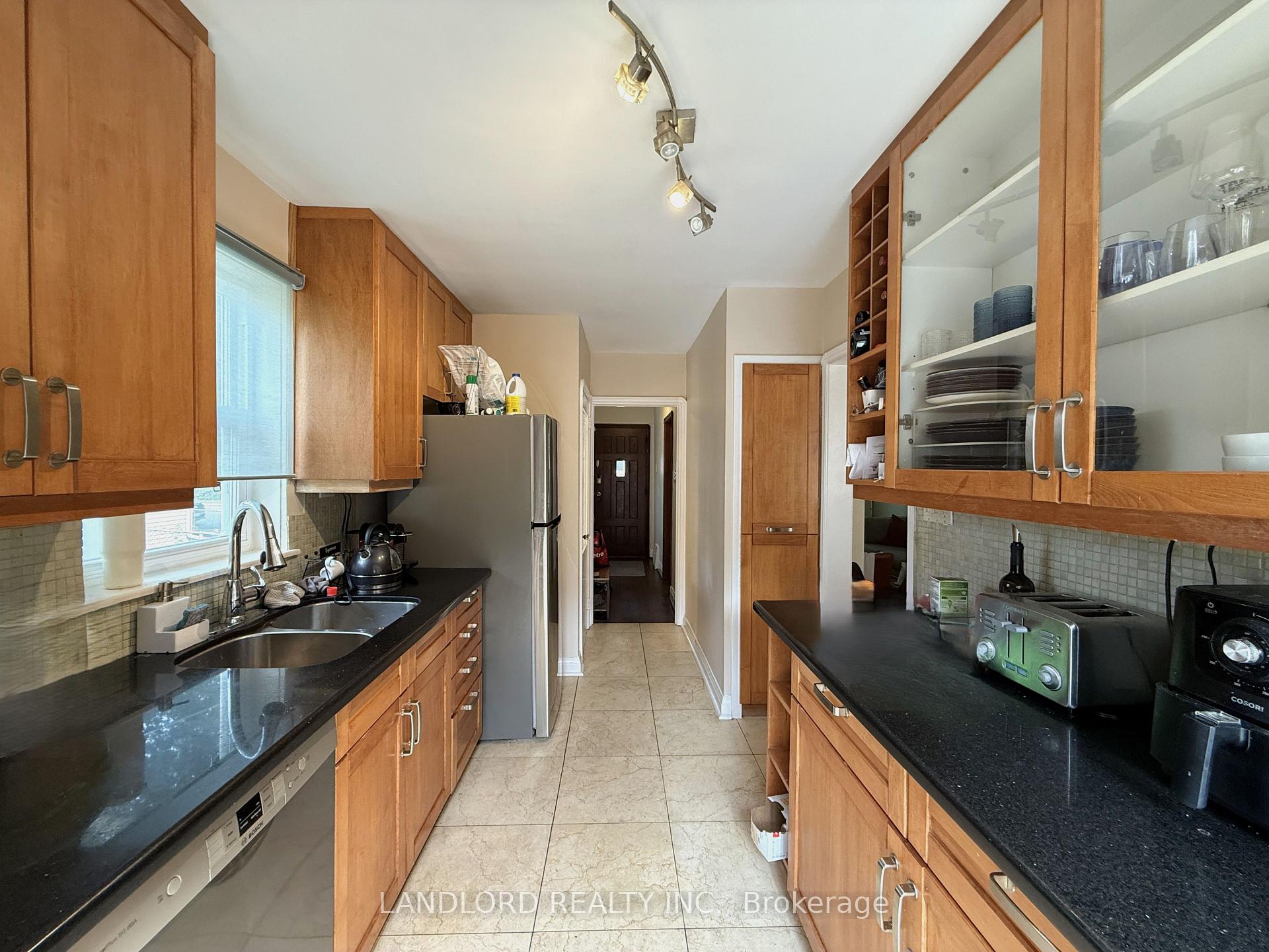 Photo 9 of 1 Thursfield Crescent, Toronto, Leaside — HOMEH