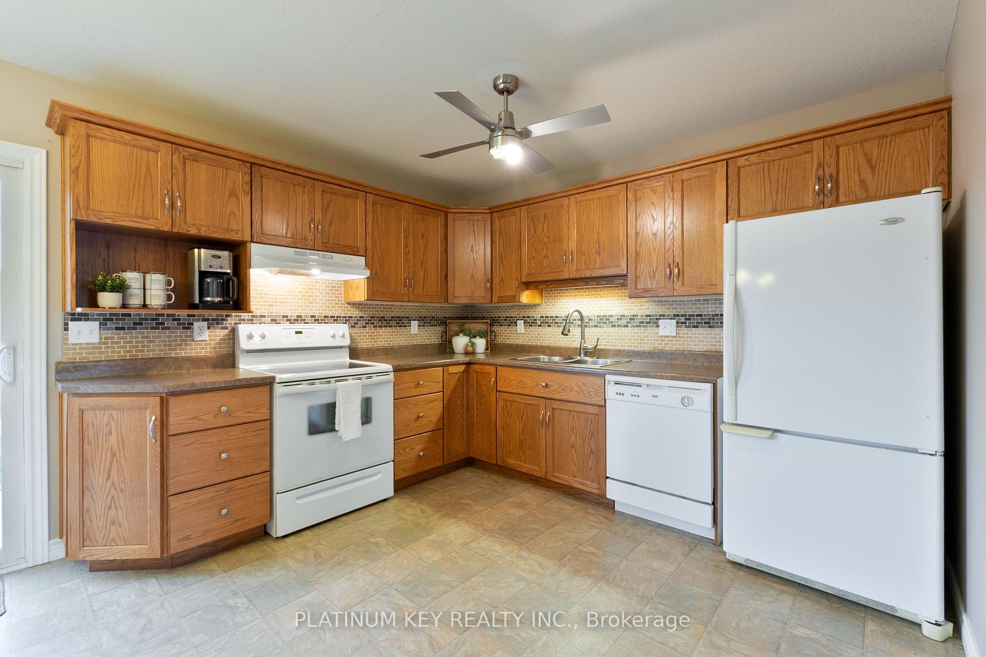 Photo 13 of 19 Katie Lane, Strathroy-Caradoc, NE — HOMEH