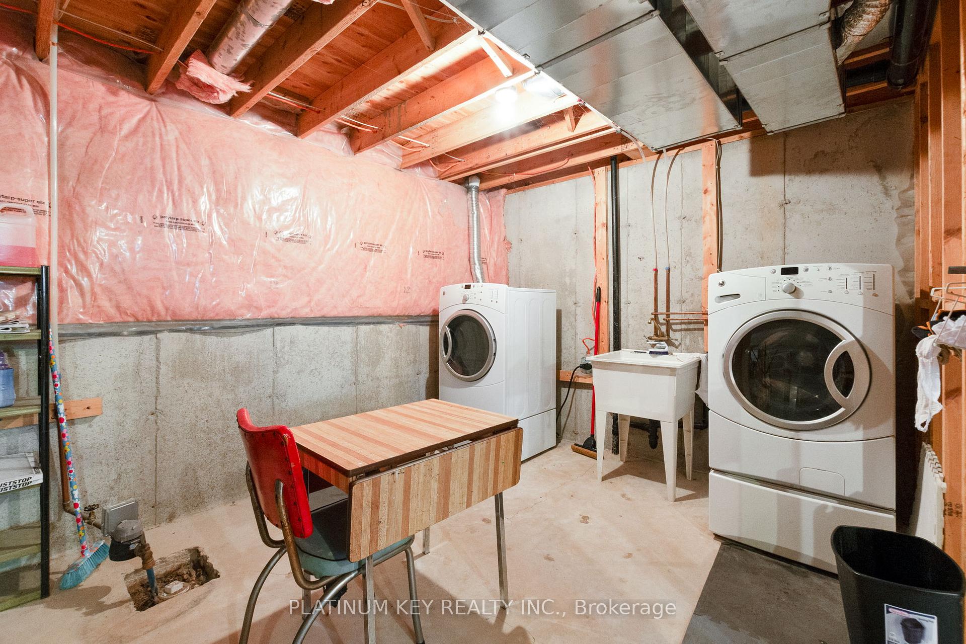 Photo 25 of 19 Katie Lane, Strathroy-Caradoc, NE — HOMEH