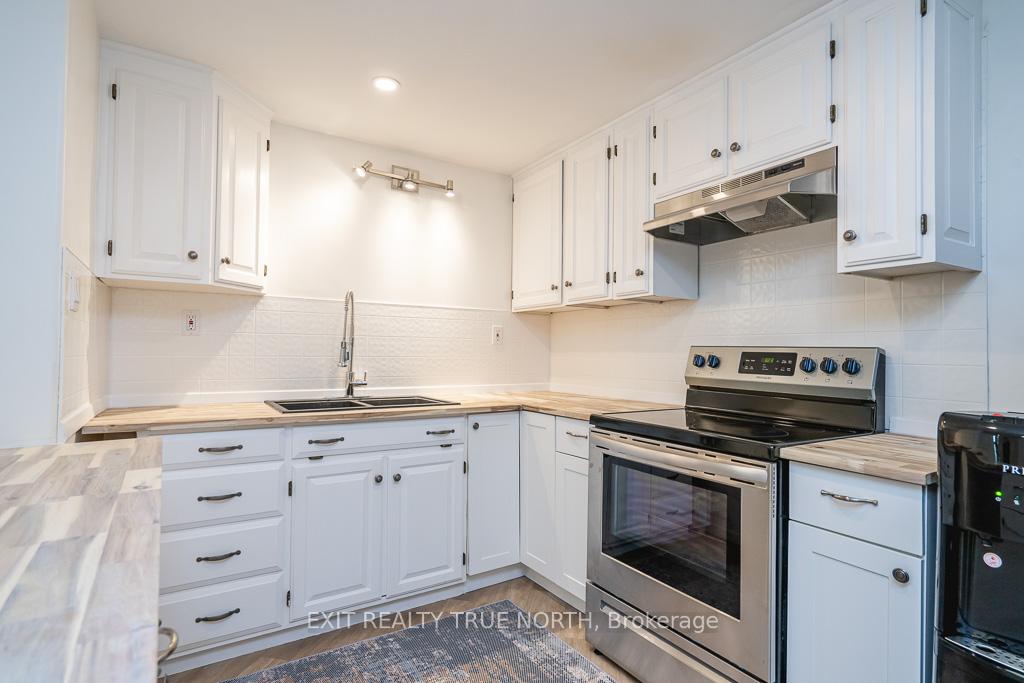 Photo 1 of Unit 3, 561 Tiny Beaches Road S, Tiny, Rural Tiny — HOMEH