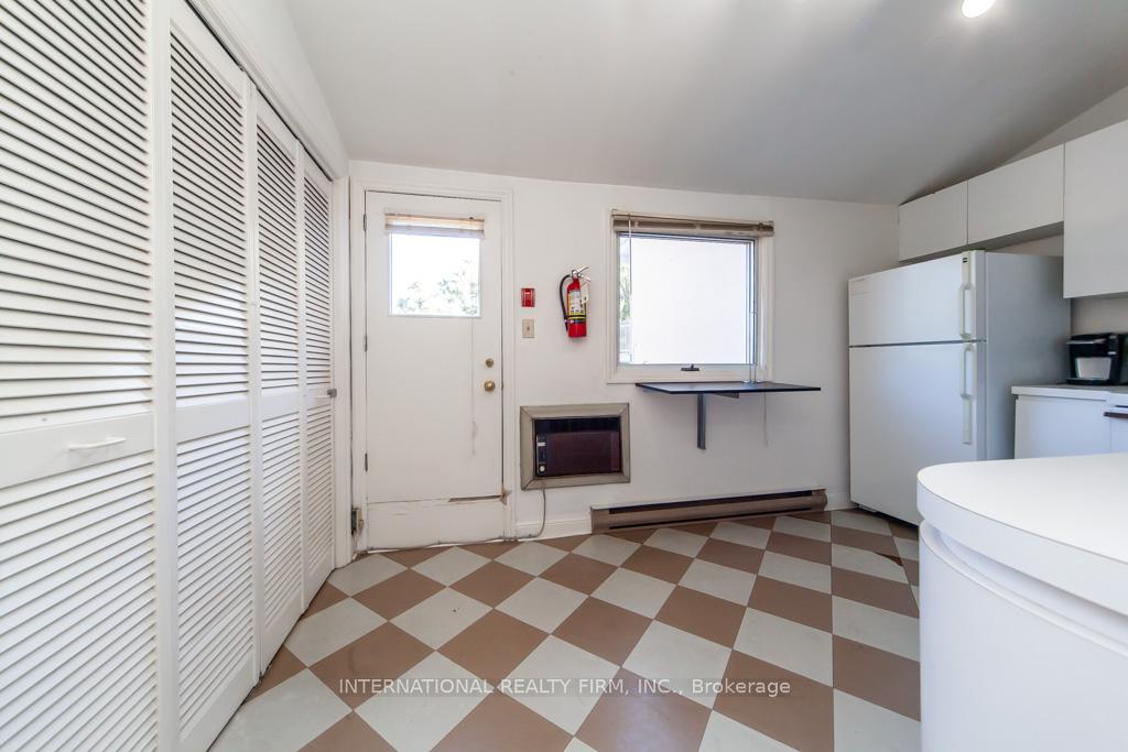 Photo 15 of 19 Alvin Avenue, Toronto, Rosedale-Moore Park — HOMEH