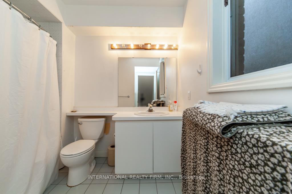 Photo 29 of 19 Alvin Avenue, Toronto, Rosedale-Moore Park — HOMEH