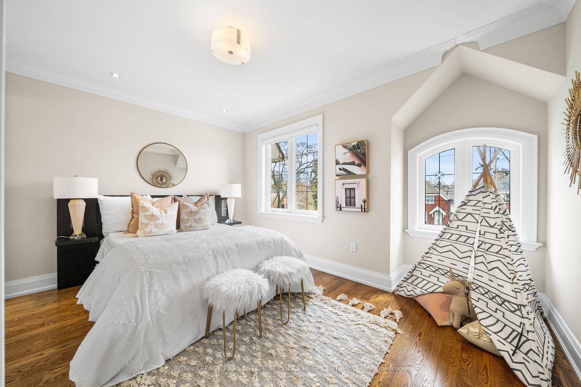 Photo 18 of 565 Broadway Avenue, Toronto, Leaside — HOMEH