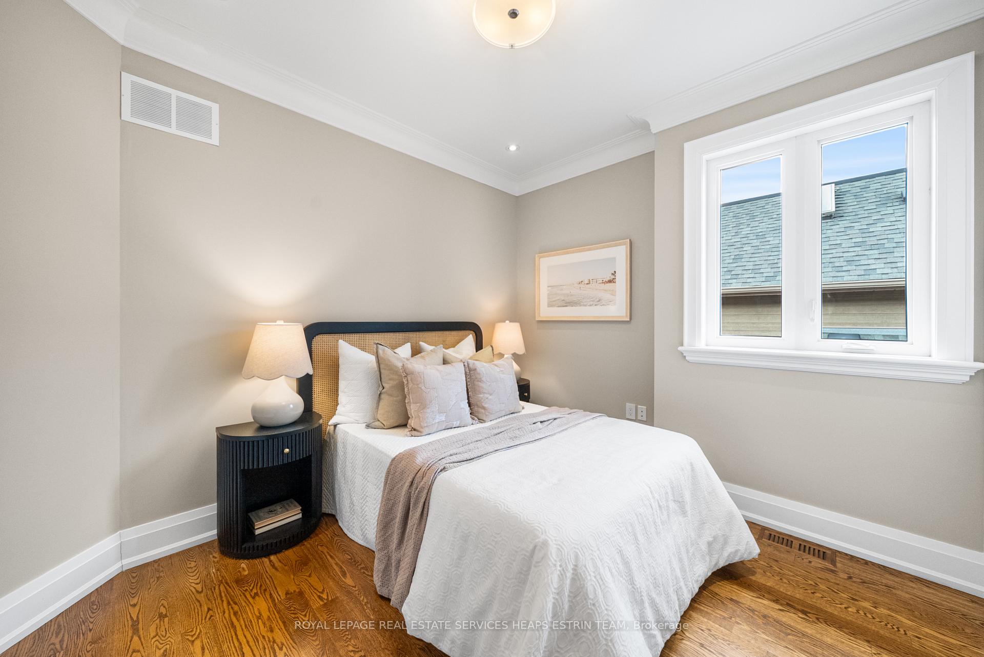 Photo 23 of 565 Broadway Avenue, Toronto, Leaside — HOMEH