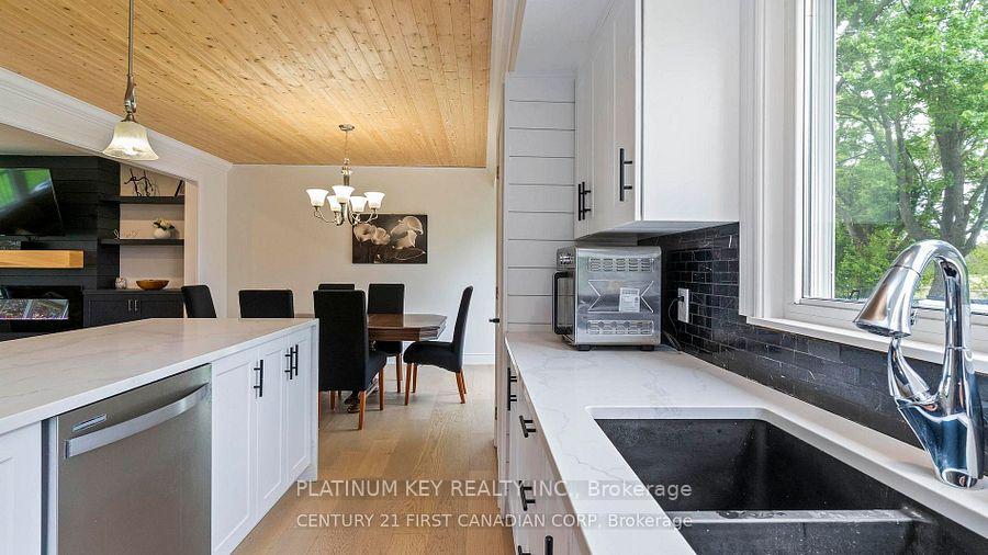 Photo 10 of 741 Glover Crescent, Strathroy-Caradoc, Mount Brydges — HOMEH
