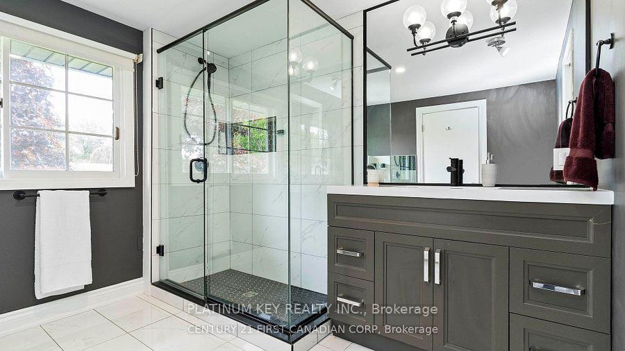 Photo 18 of 741 Glover Crescent, Strathroy-Caradoc, Mount Brydges — HOMEH