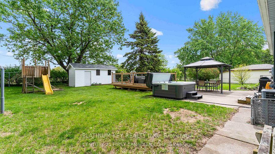 Photo 32 of 741 Glover Crescent, Strathroy-Caradoc, Mount Brydges — HOMEH