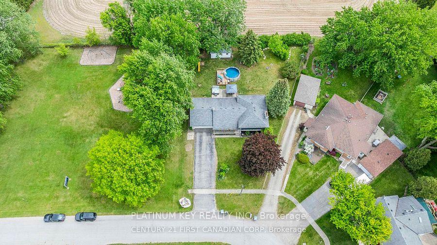 Photo 37 of 741 Glover Crescent, Strathroy-Caradoc, Mount Brydges — HOMEH