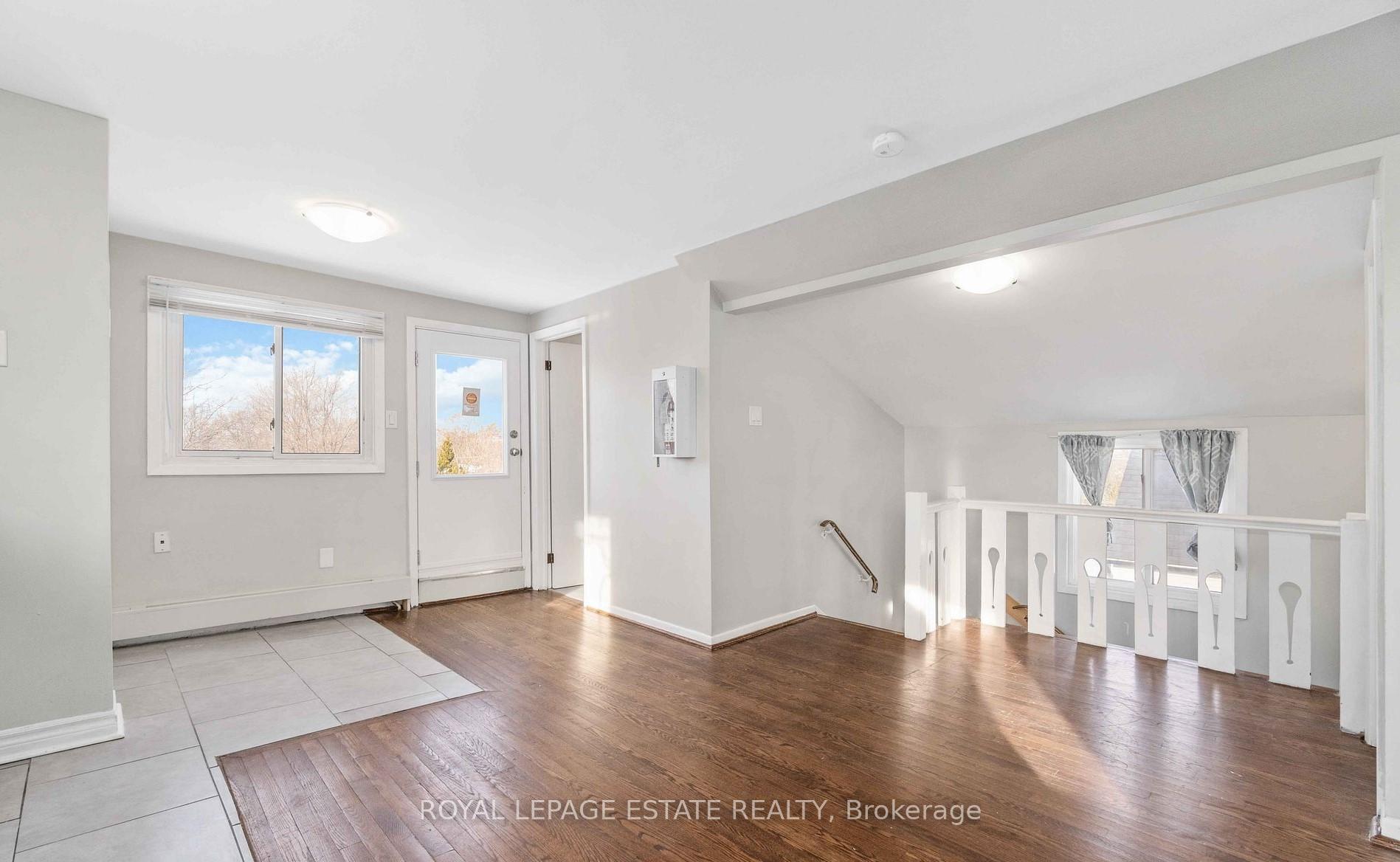 Photo 1 of Unit 5, 142 Westlake Avenue, Toronto, Woodbine-Lumsden — HOMEH