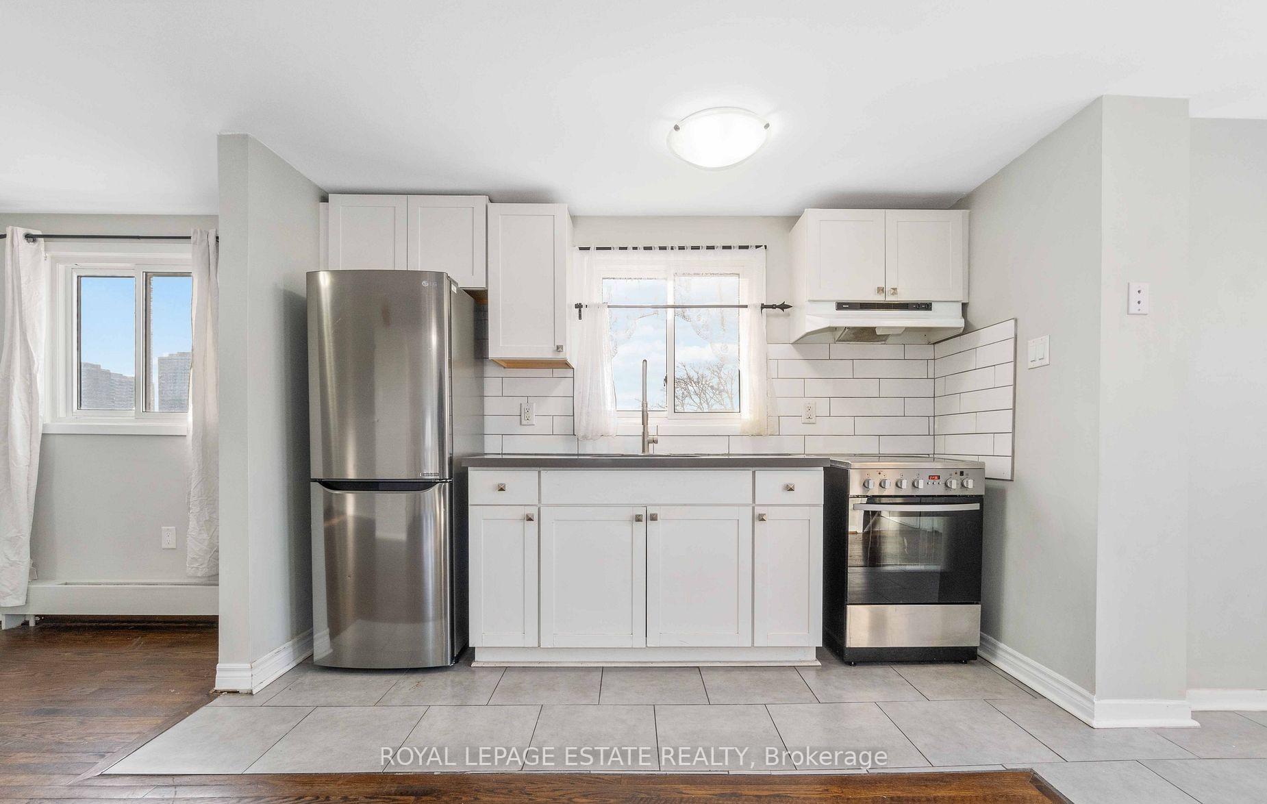 Photo 6 of Unit 5, 142 Westlake Avenue, Toronto, Woodbine-Lumsden — HOMEH