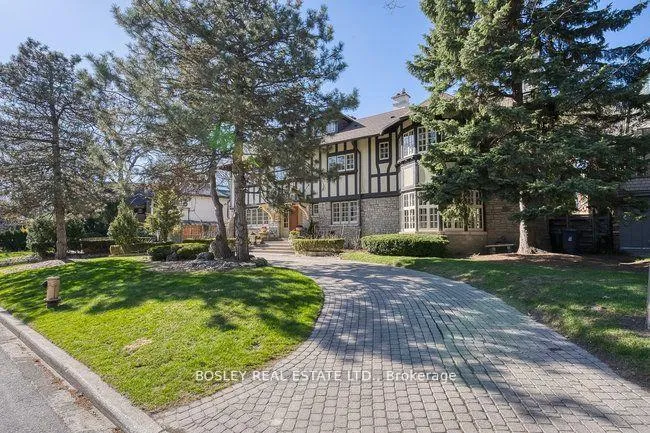Photo 6 of 40 Castle Frank Crescent, Toronto, Rosedale-Moore Park — HOMEH