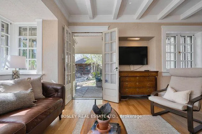 Photo 13 of 40 Castle Frank Crescent, Toronto, Rosedale-Moore Park — HOMEH