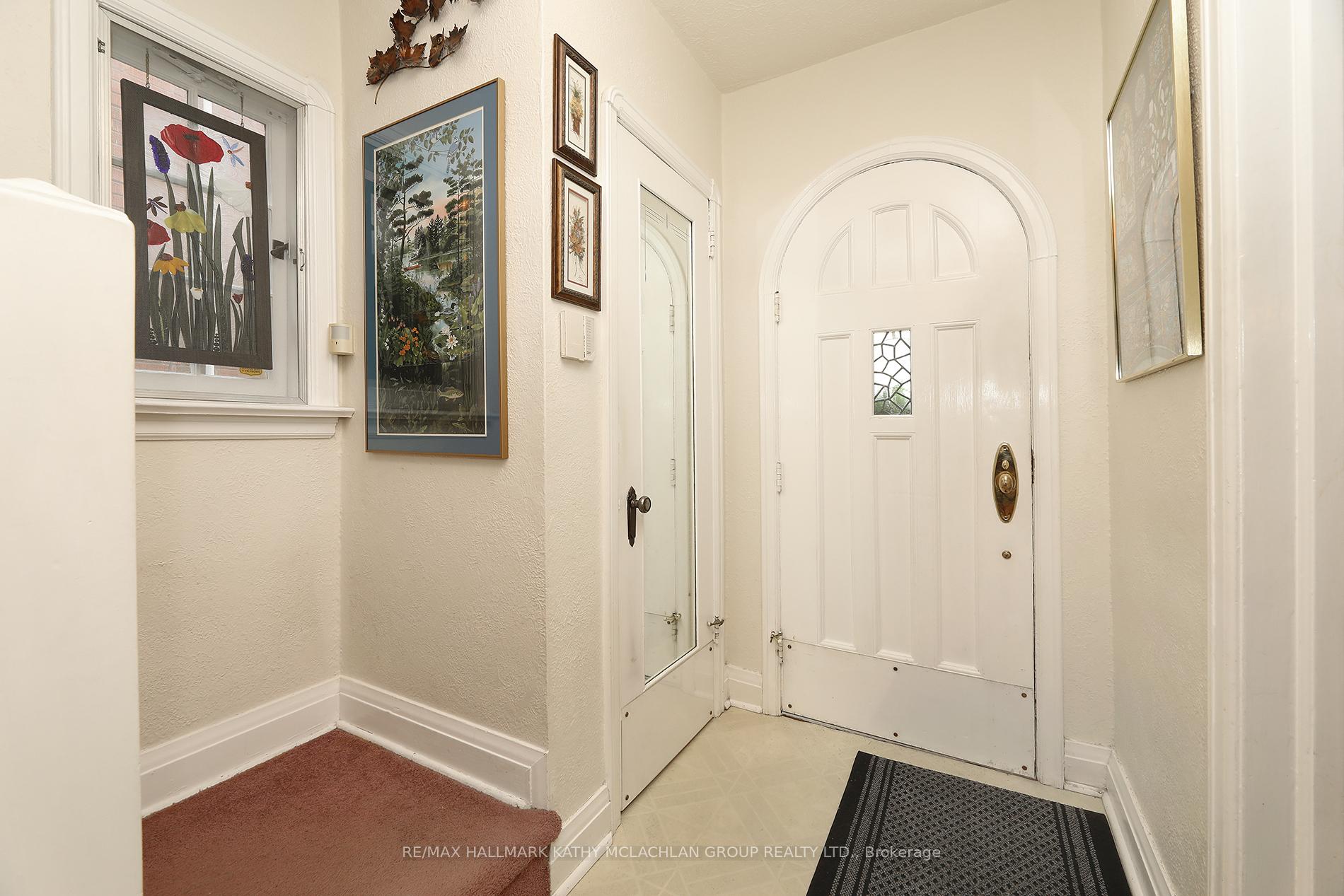 Photo 3 of 149 Donlea Drive, Toronto, Leaside — HOMEH