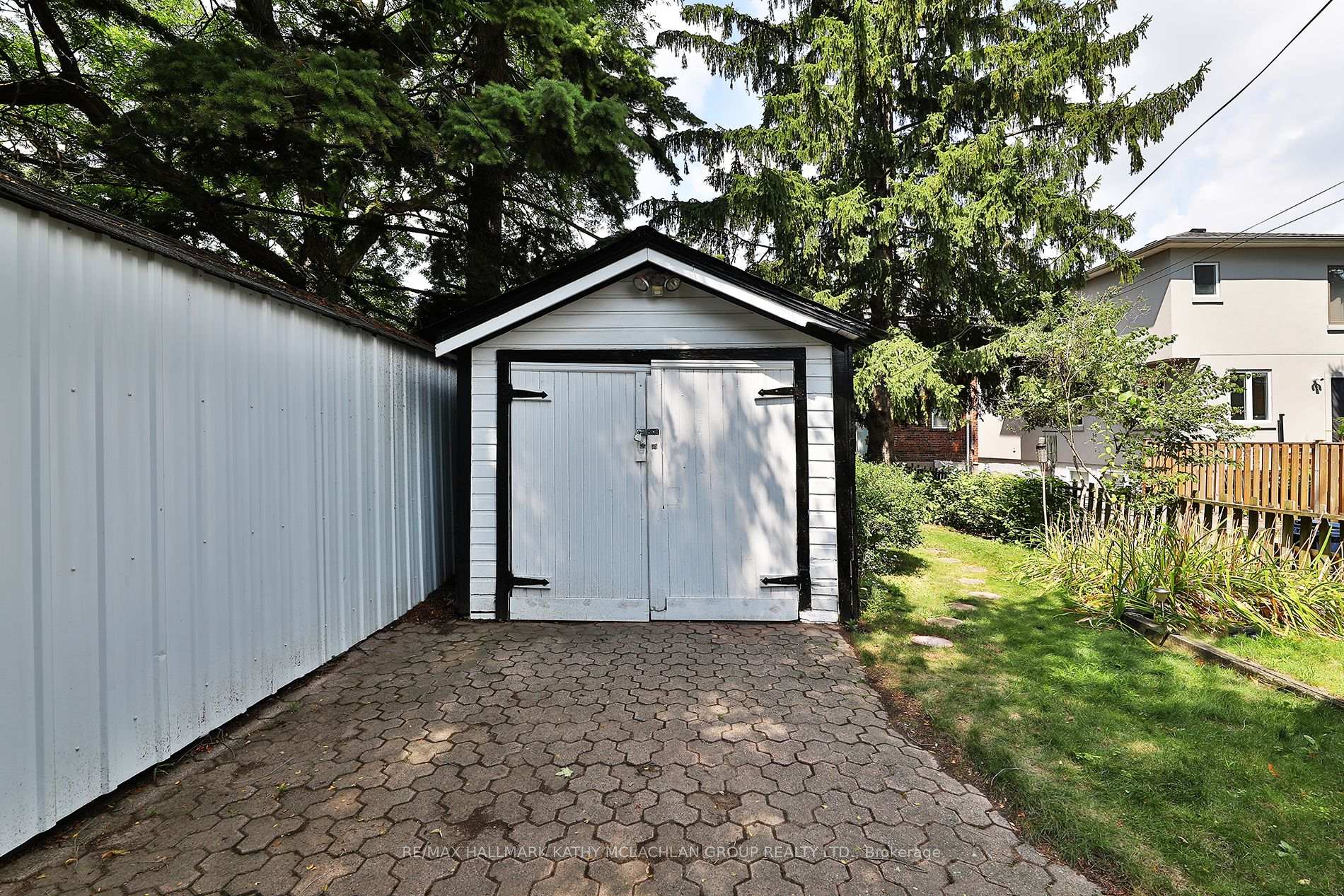 Photo 26 of 149 Donlea Drive, Toronto, Leaside — HOMEH