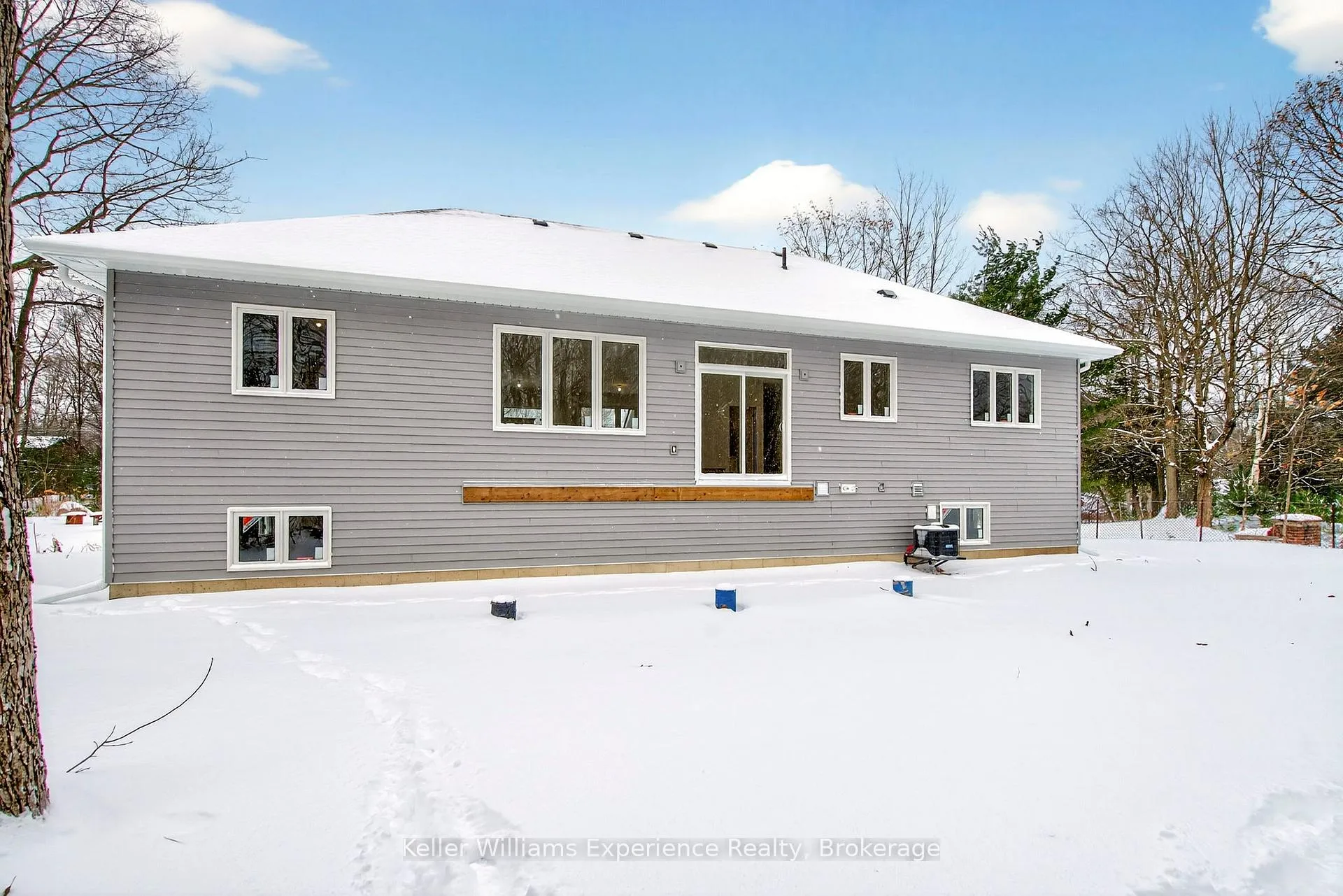Photo 16 of 62 Rue Vanier, Tiny, Rural Tiny — HOMEH