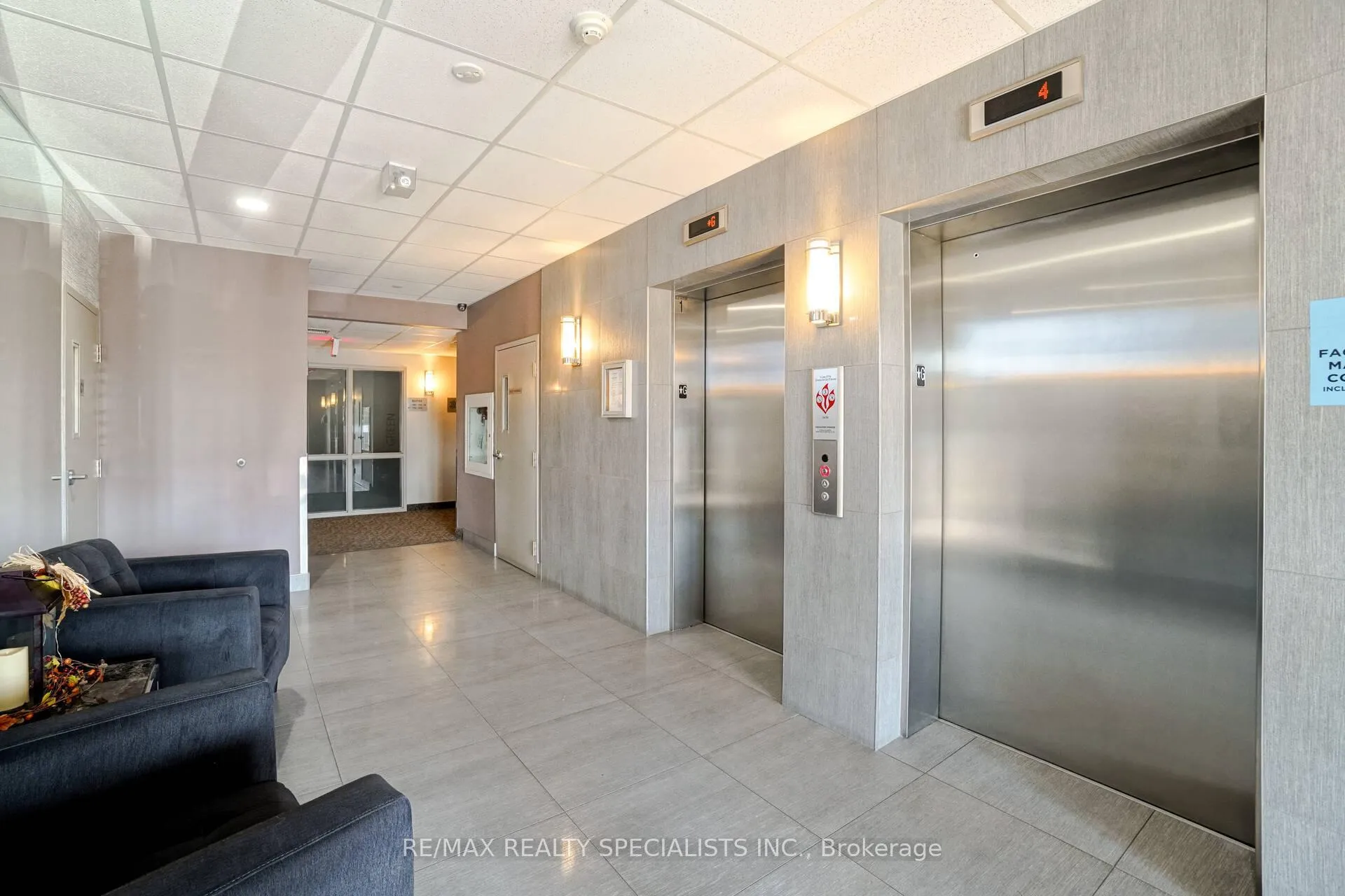 Photo 3 of Unit 617, 383 Main Street, Milton, Old Milton — HOMEH