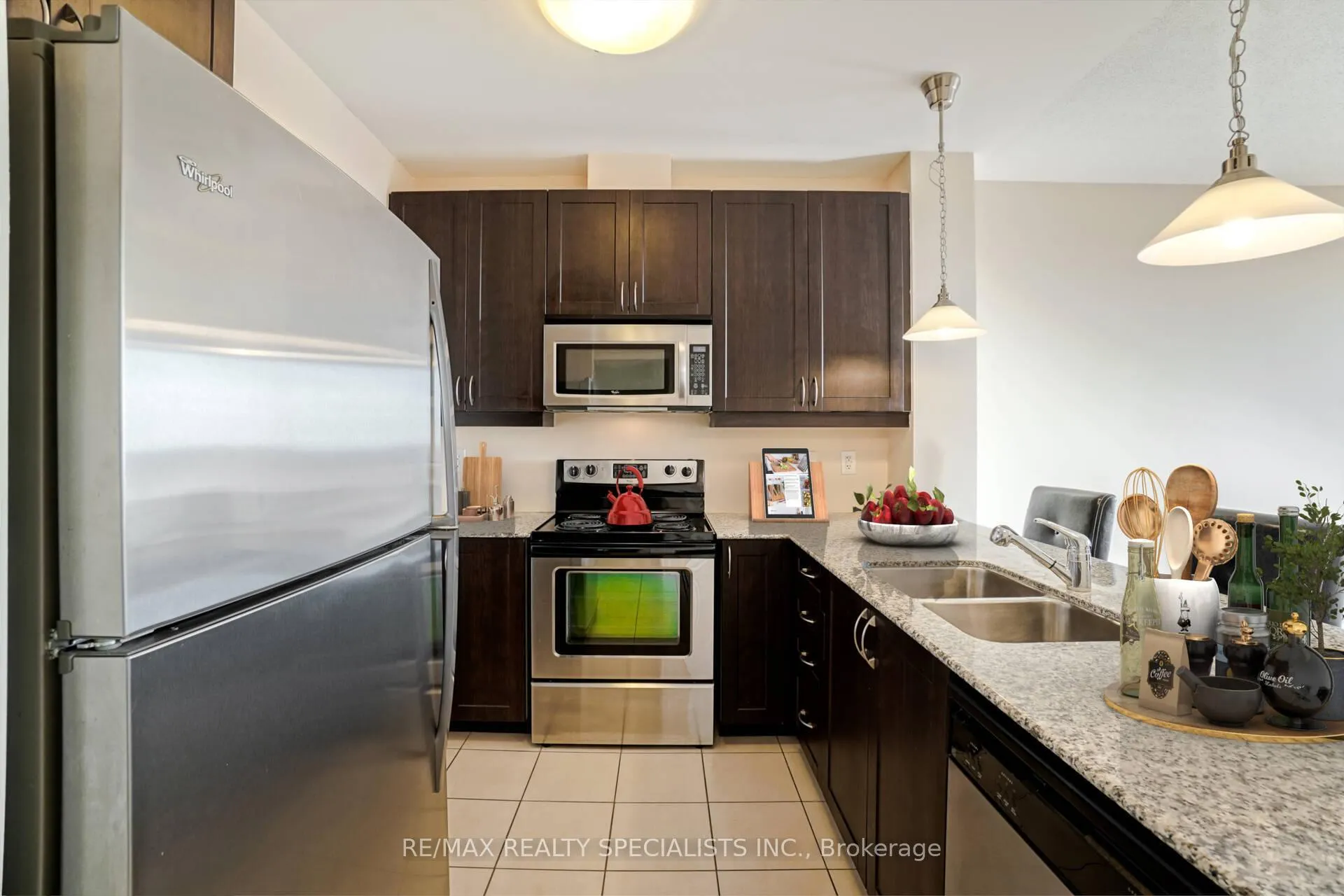 Photo 10 of Unit 617, 383 Main Street, Milton, Old Milton — HOMEH