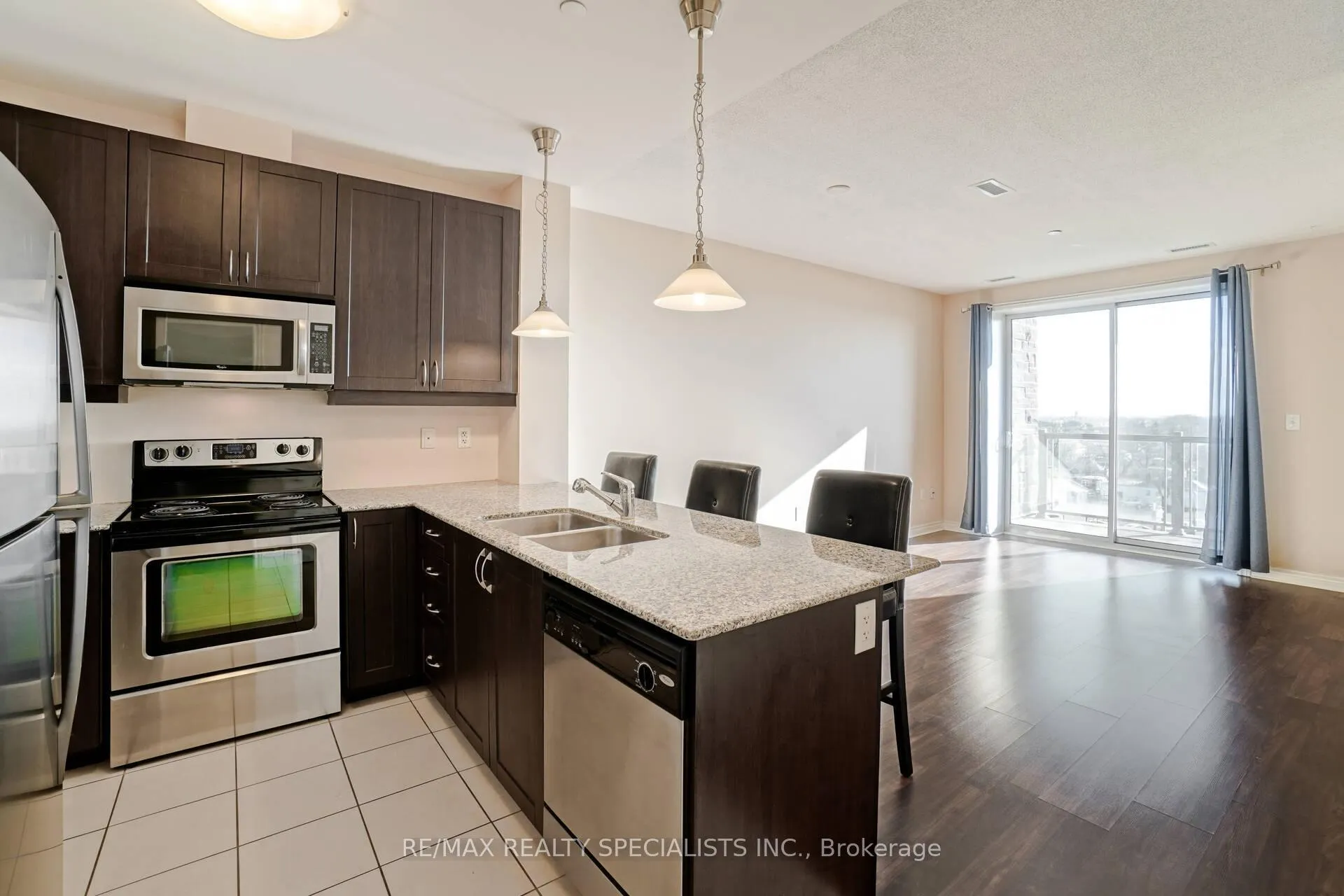 Photo 13 of Unit 617, 383 Main Street, Milton, Old Milton — HOMEH