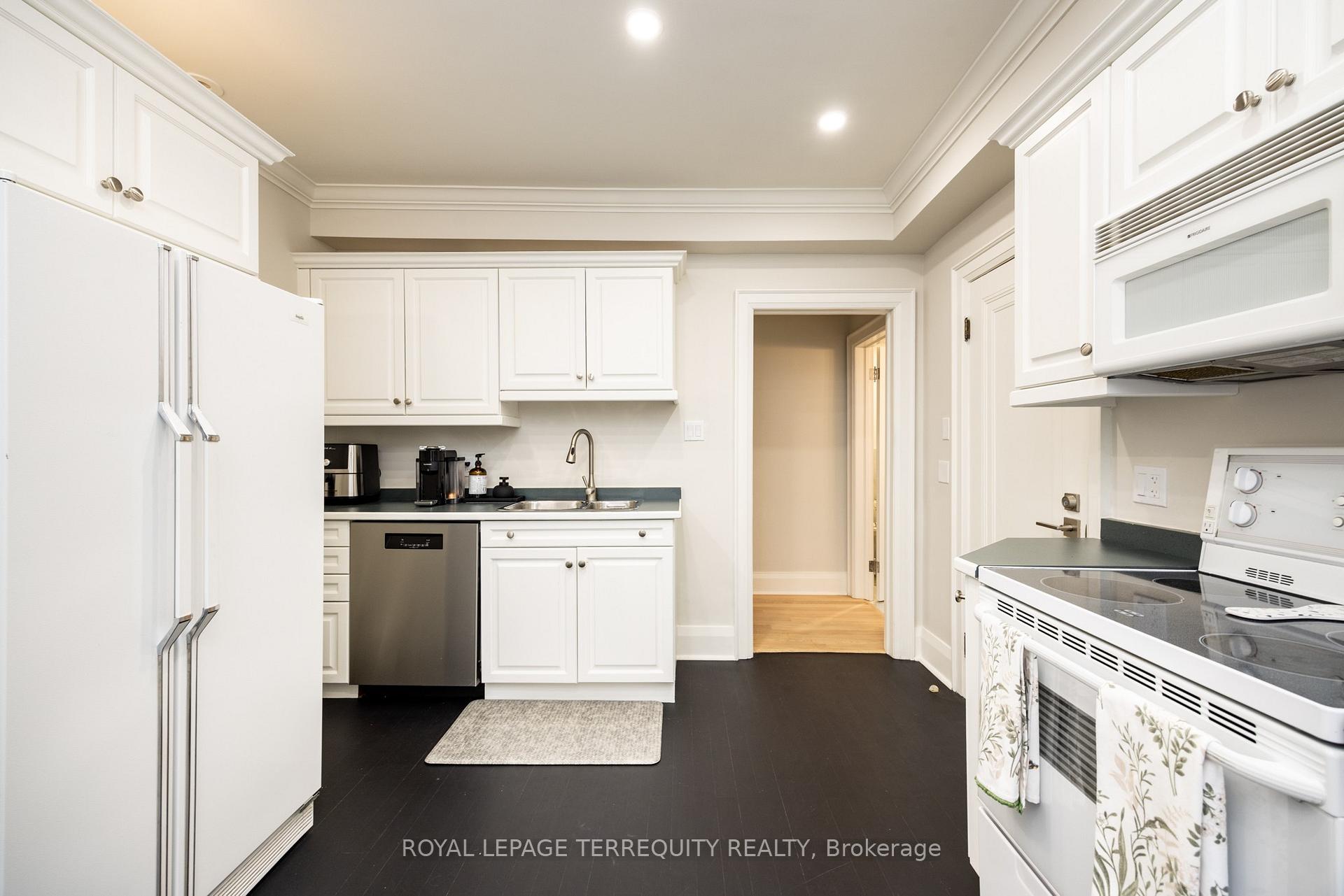 Photo 4 of 173 Glenrose Avenue, Toronto, Rosedale-Moore Park — HOMEH