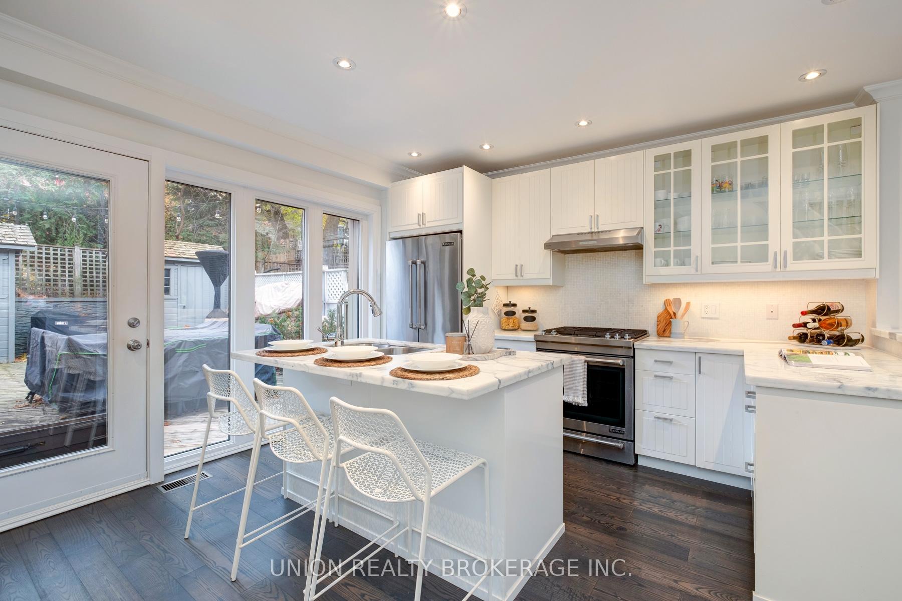 Photo 6 of 54 Willow Avenue, Toronto, The Beaches — HOMEH
