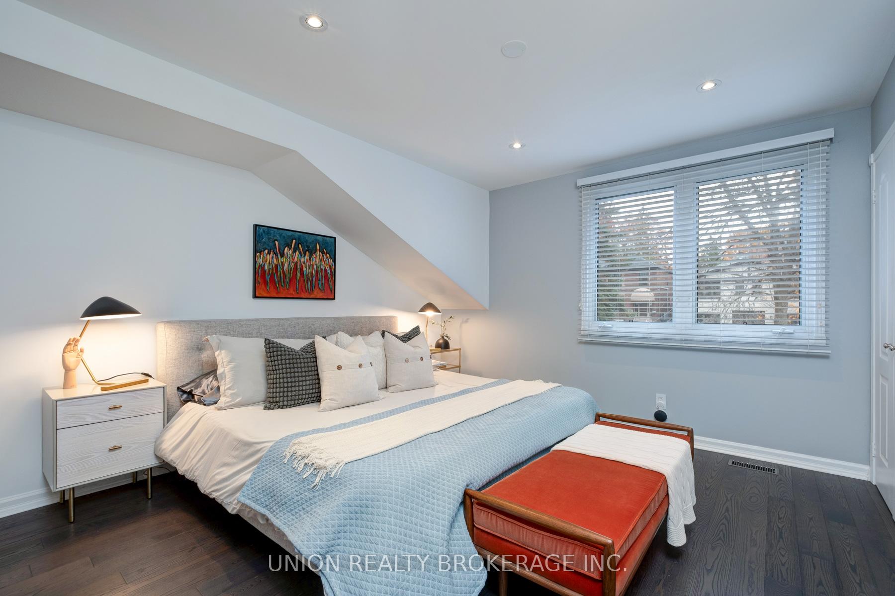 Photo 10 of 54 Willow Avenue, Toronto, The Beaches — HOMEH